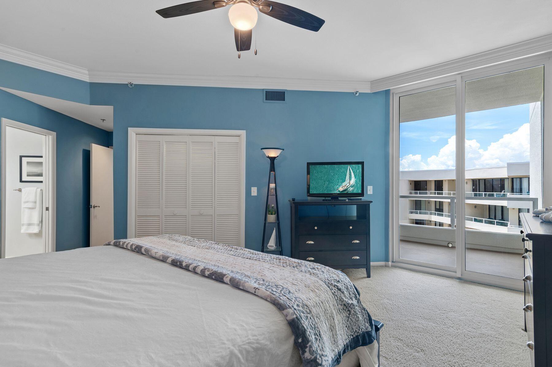 EAST PASS TOWERS CONDO PH 2 - Residential
