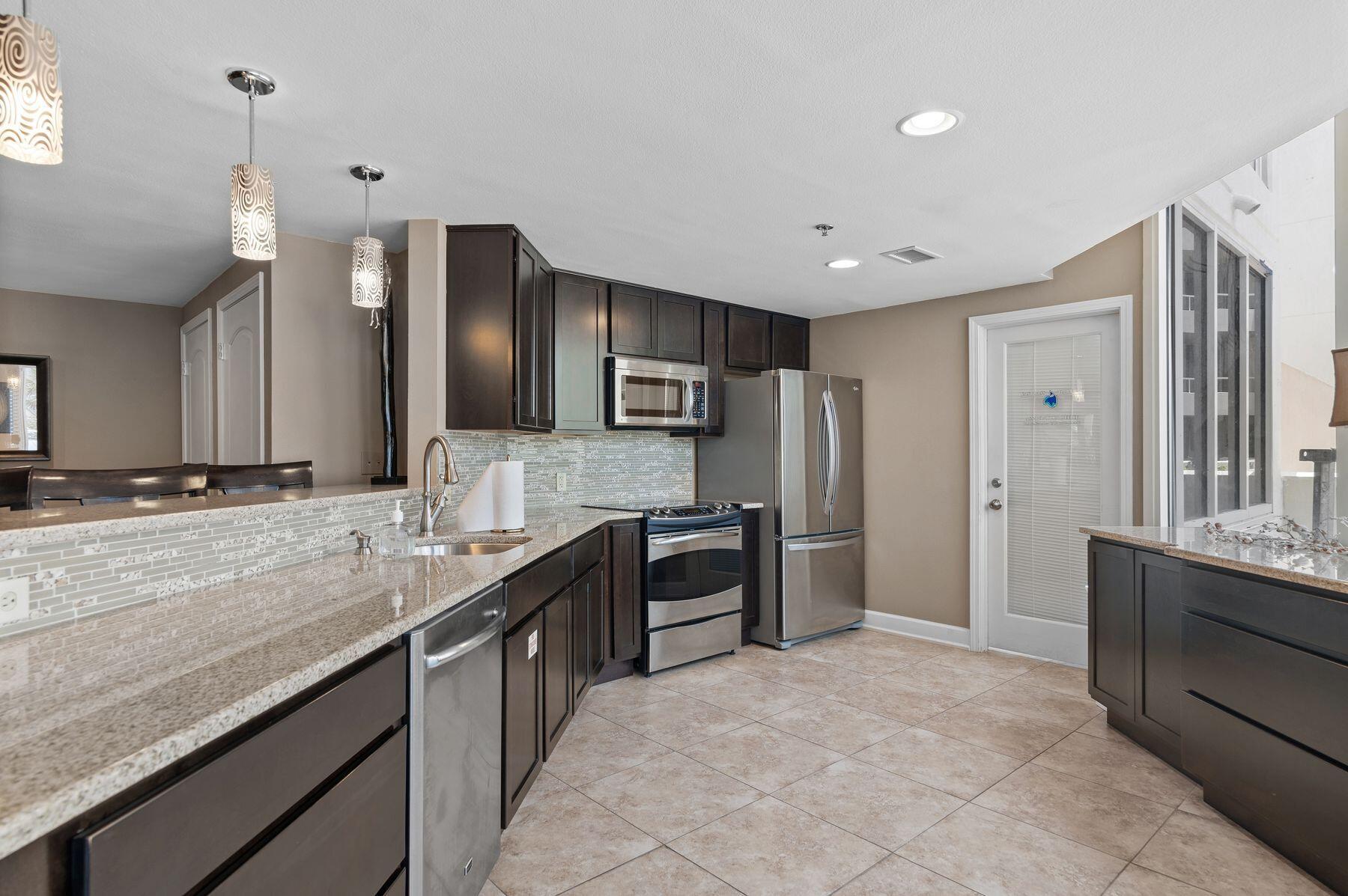 EAST PASS TOWERS CONDO PH 2 - Residential