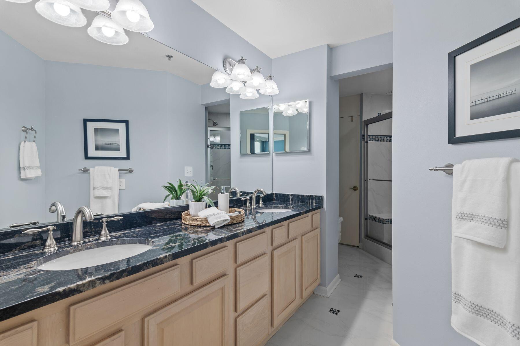 EAST PASS TOWERS CONDO PH 2 - Residential