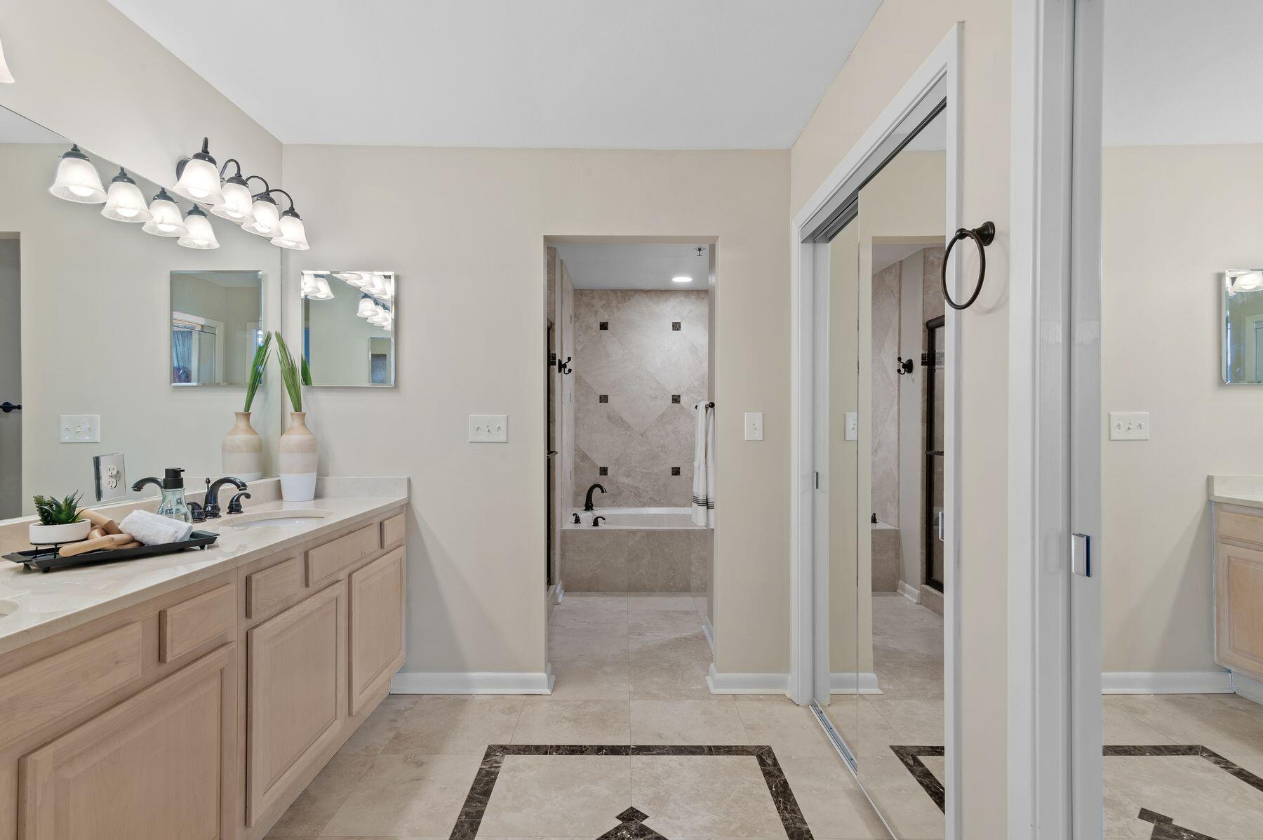 EAST PASS TOWERS CONDO PH 2 - Residential