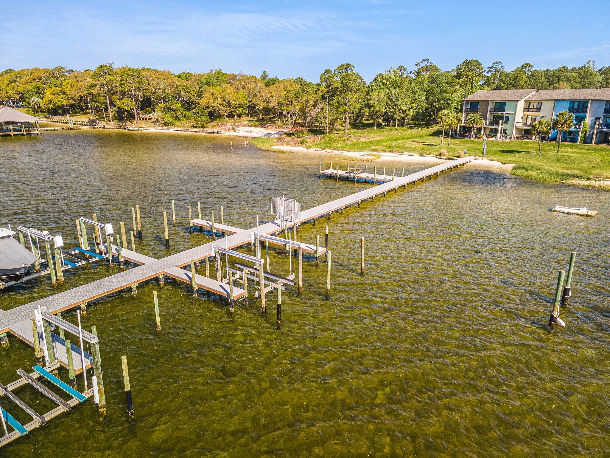 LA MAR WEST T/H PH 2 - Residential