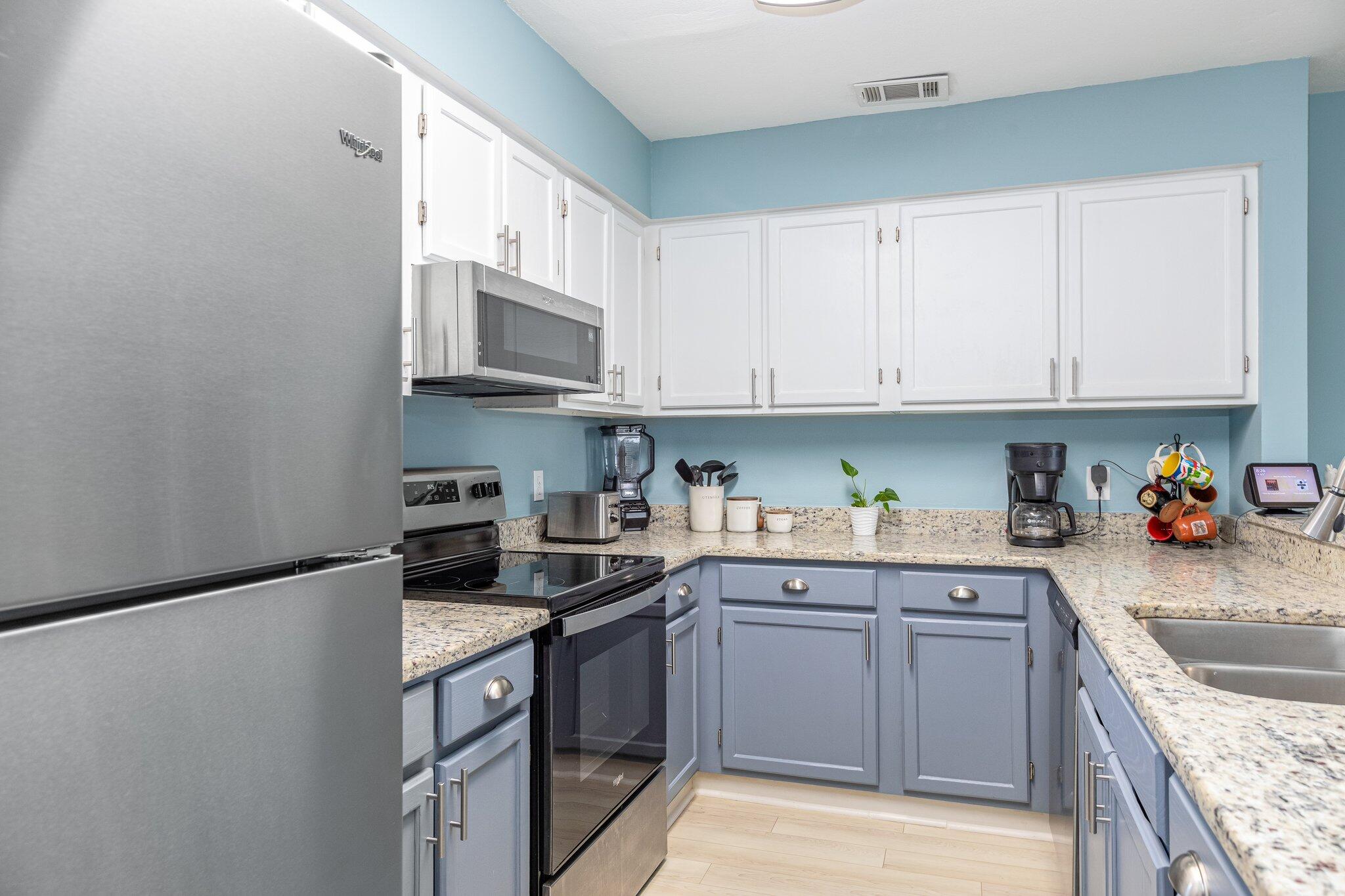 LA MAR WEST T/H PH 2 - Residential