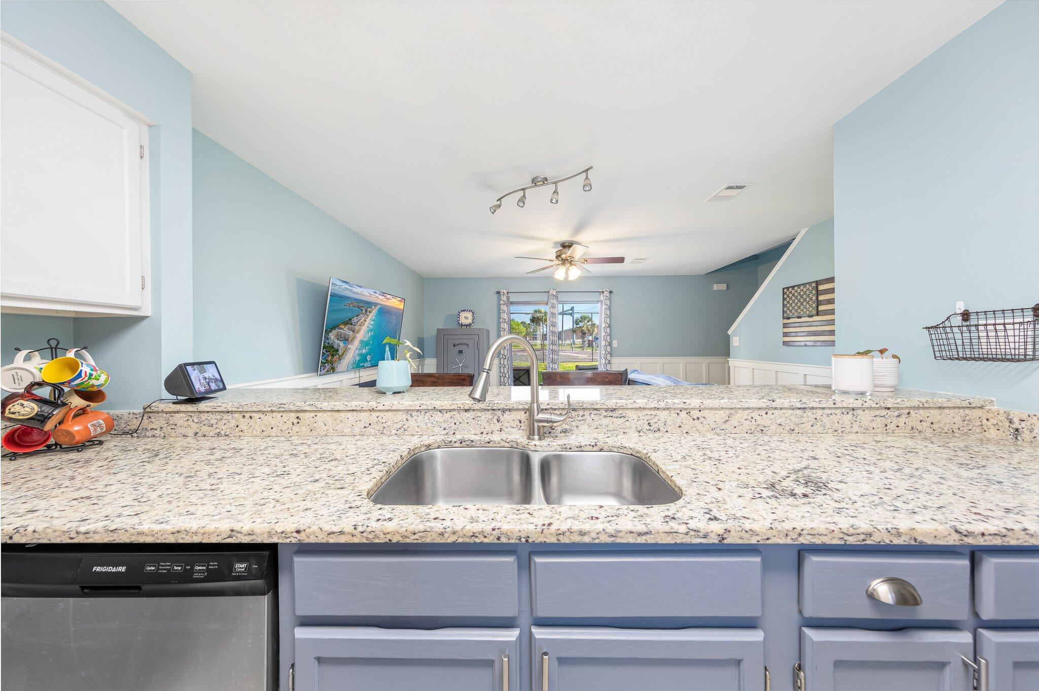 LA MAR WEST T/H PH 2 - Residential