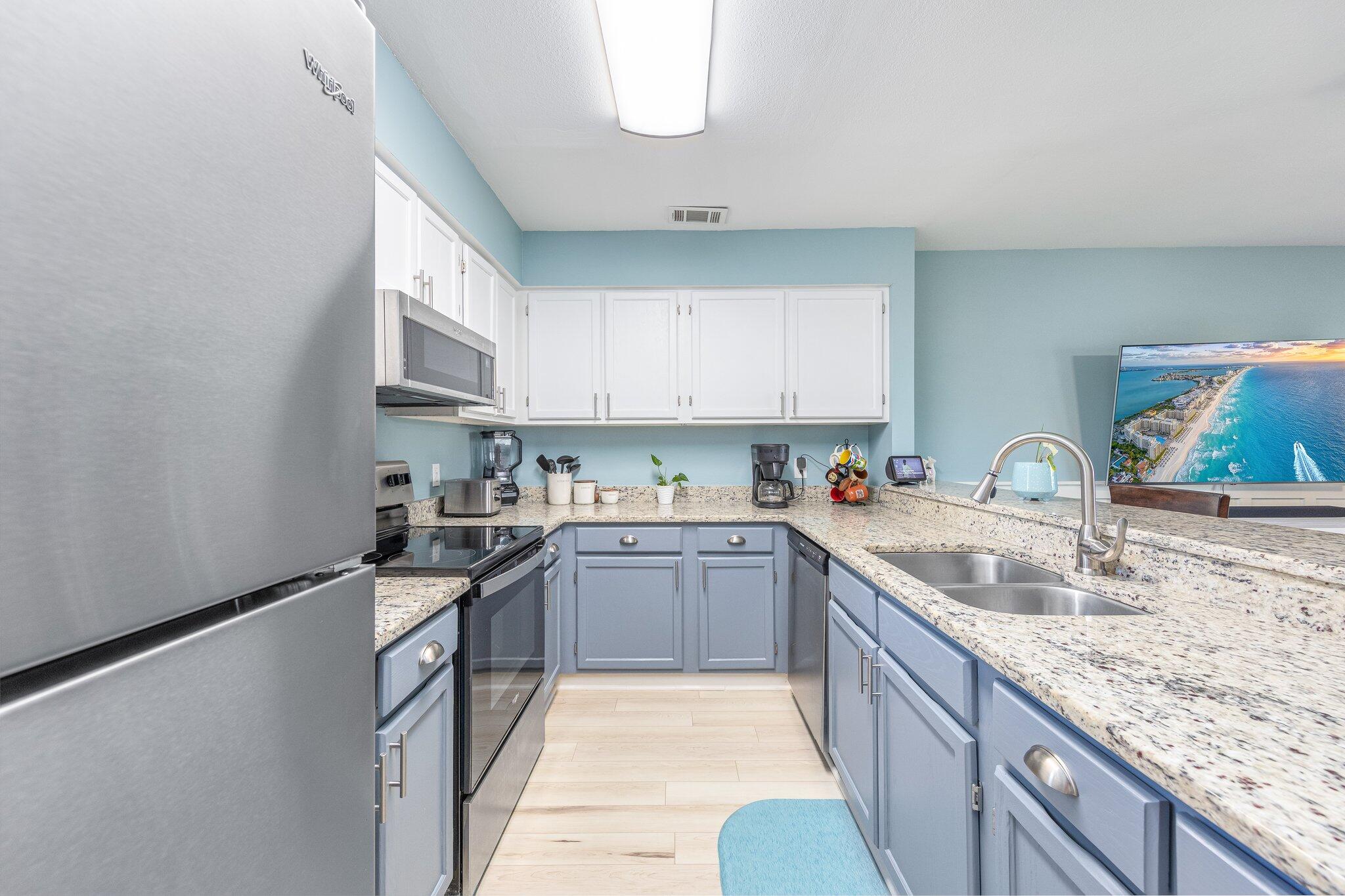 LA MAR WEST T/H PH 2 - Residential