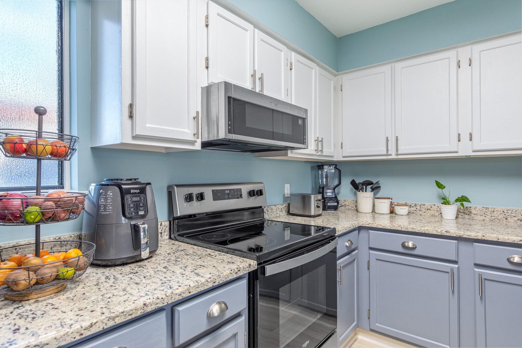 LA MAR WEST T/H PH 2 - Residential