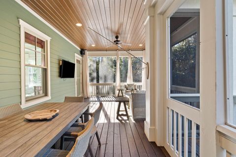 A home in Santa Rosa Beach