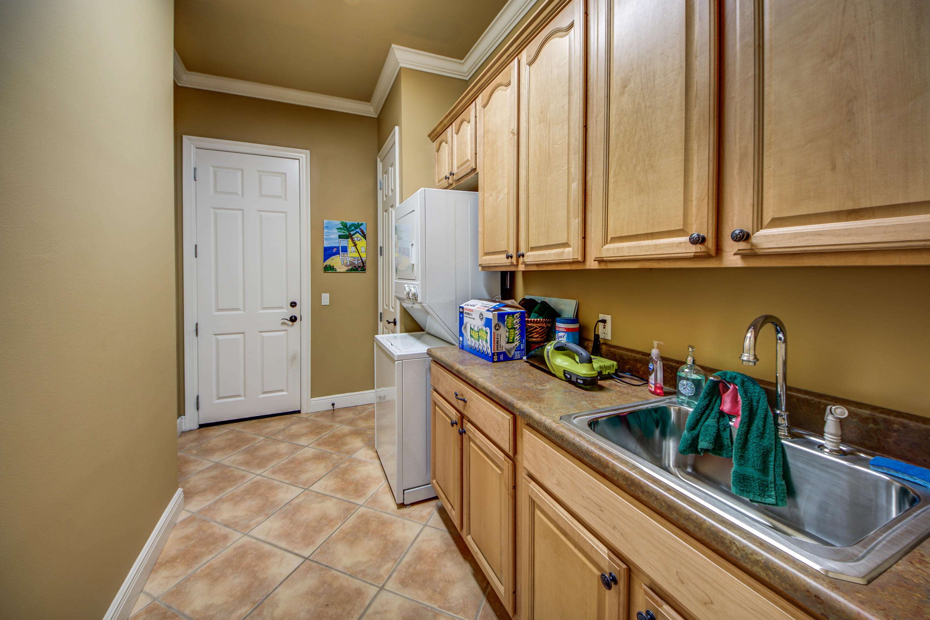 BAYTOWNE AVENUE - Residential