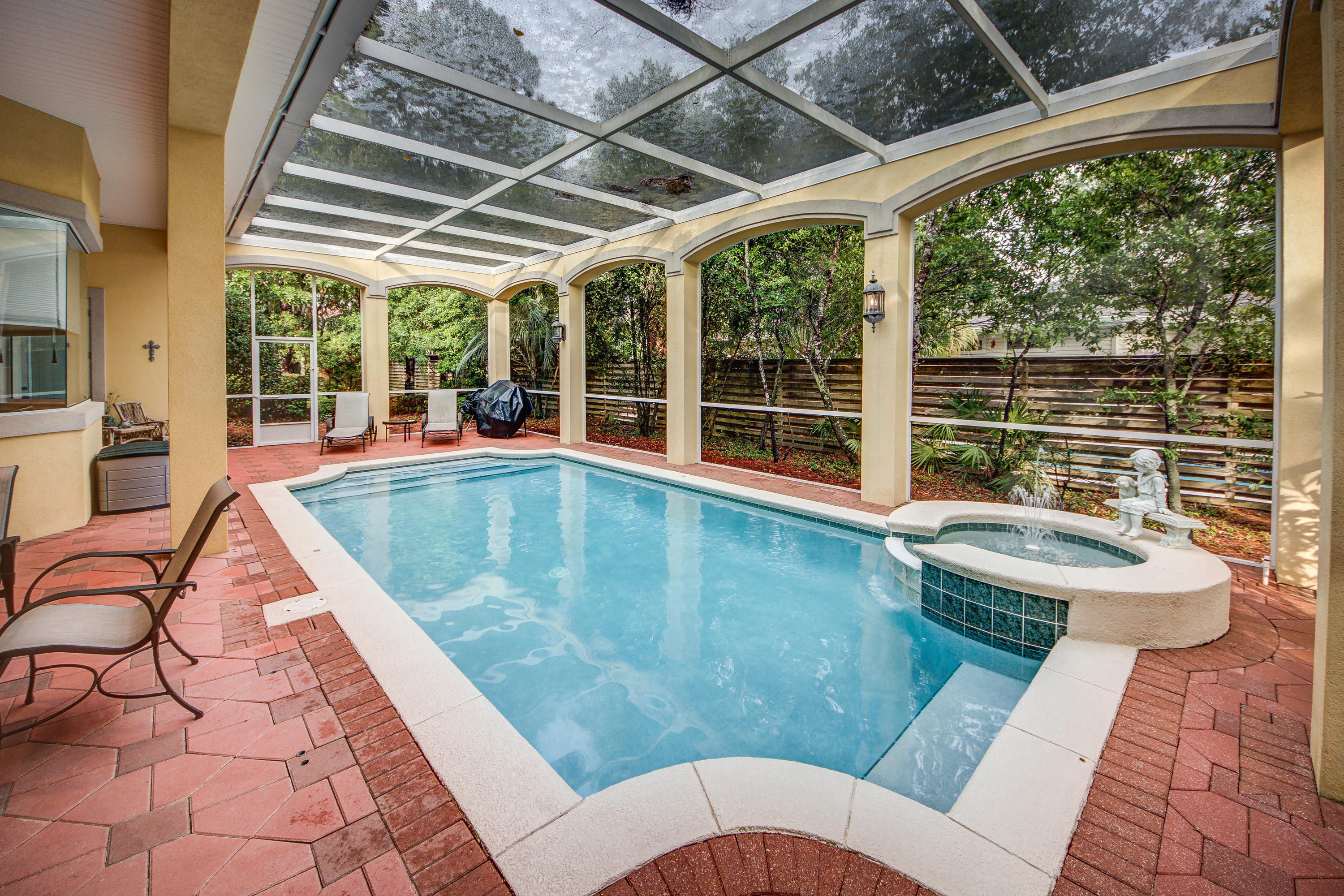 BAYTOWNE AVENUE - Residential