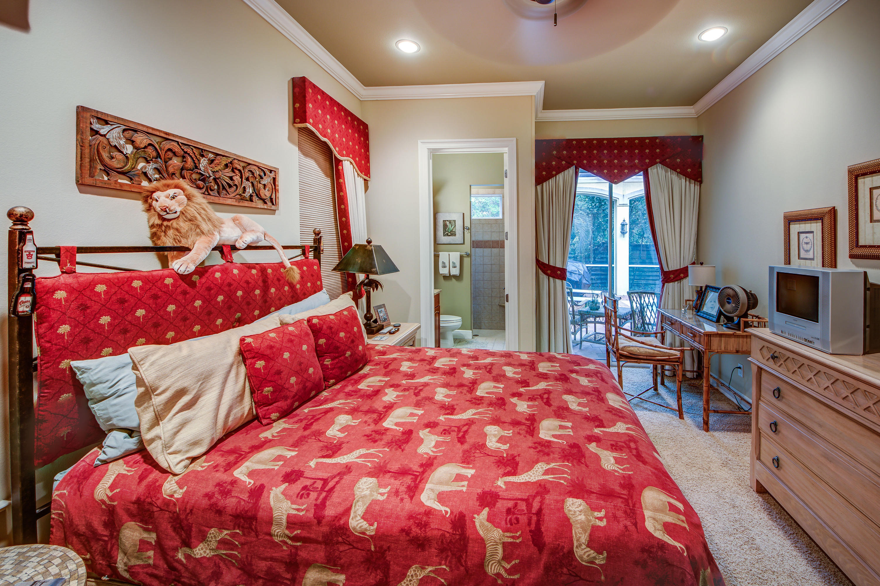 BAYTOWNE AVENUE - Residential