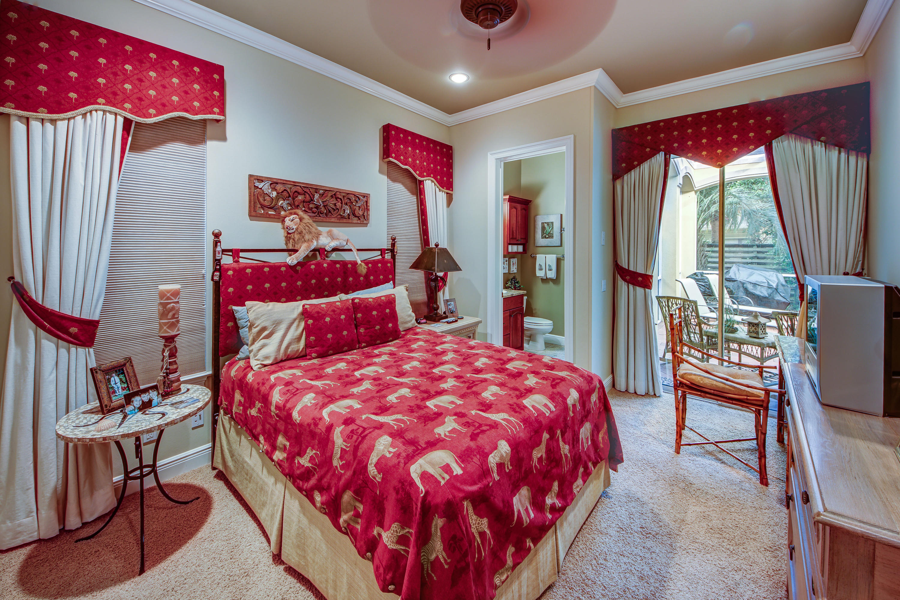 BAYTOWNE AVENUE - Residential