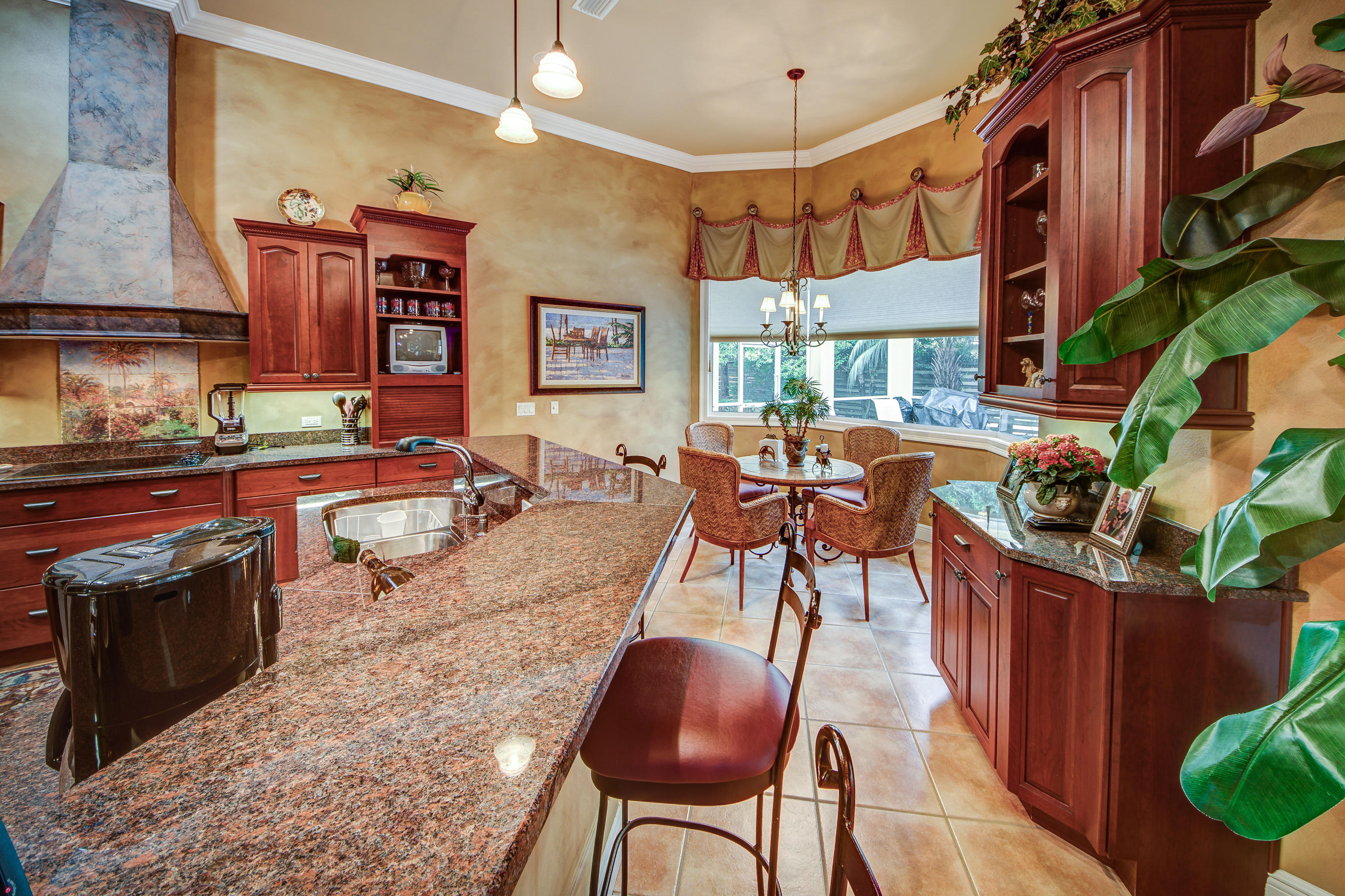 BAYTOWNE AVENUE - Residential