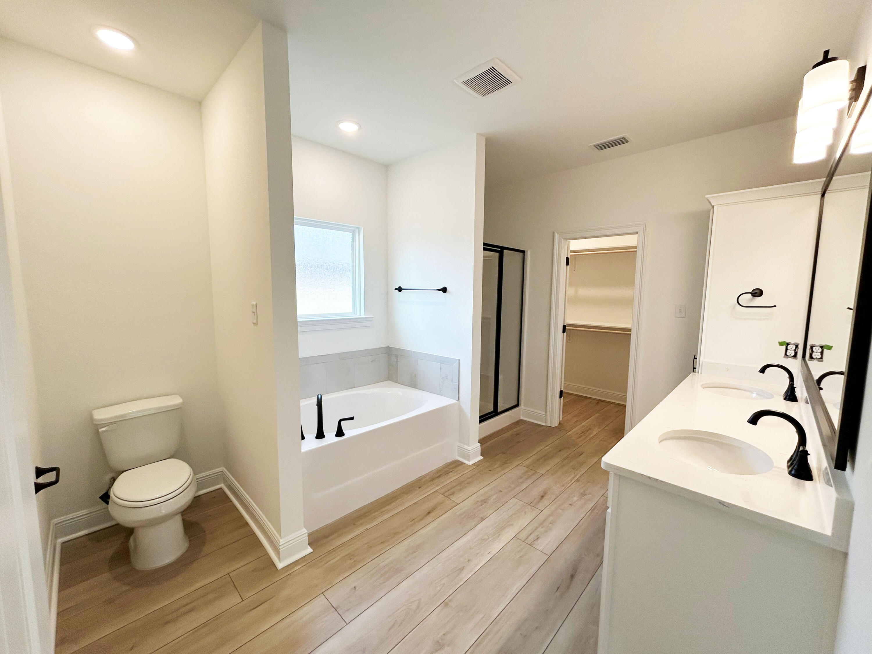 HOUSTON PLACE - Residential