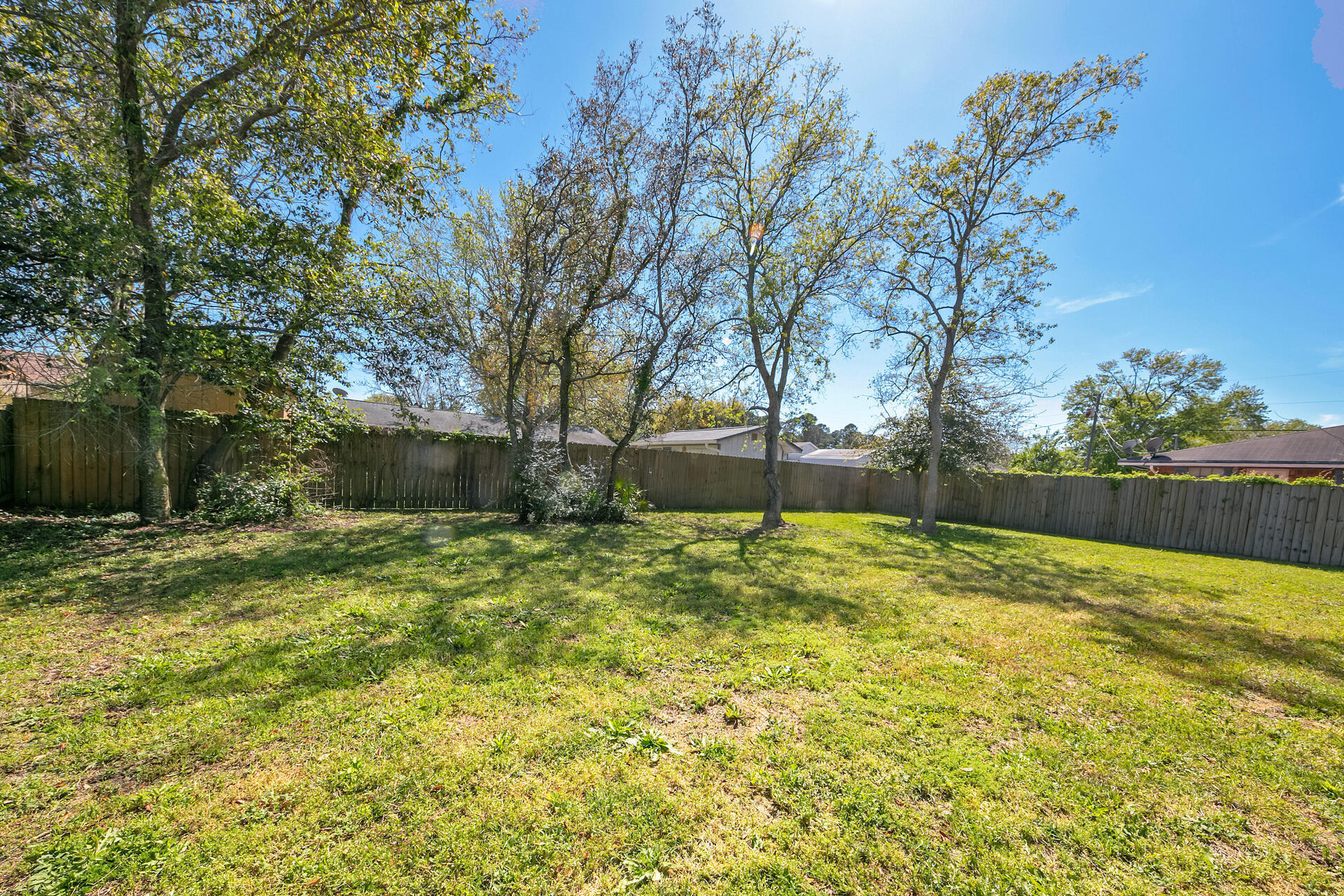 WYNNEHAVEN BEACH ESTATES - Residential