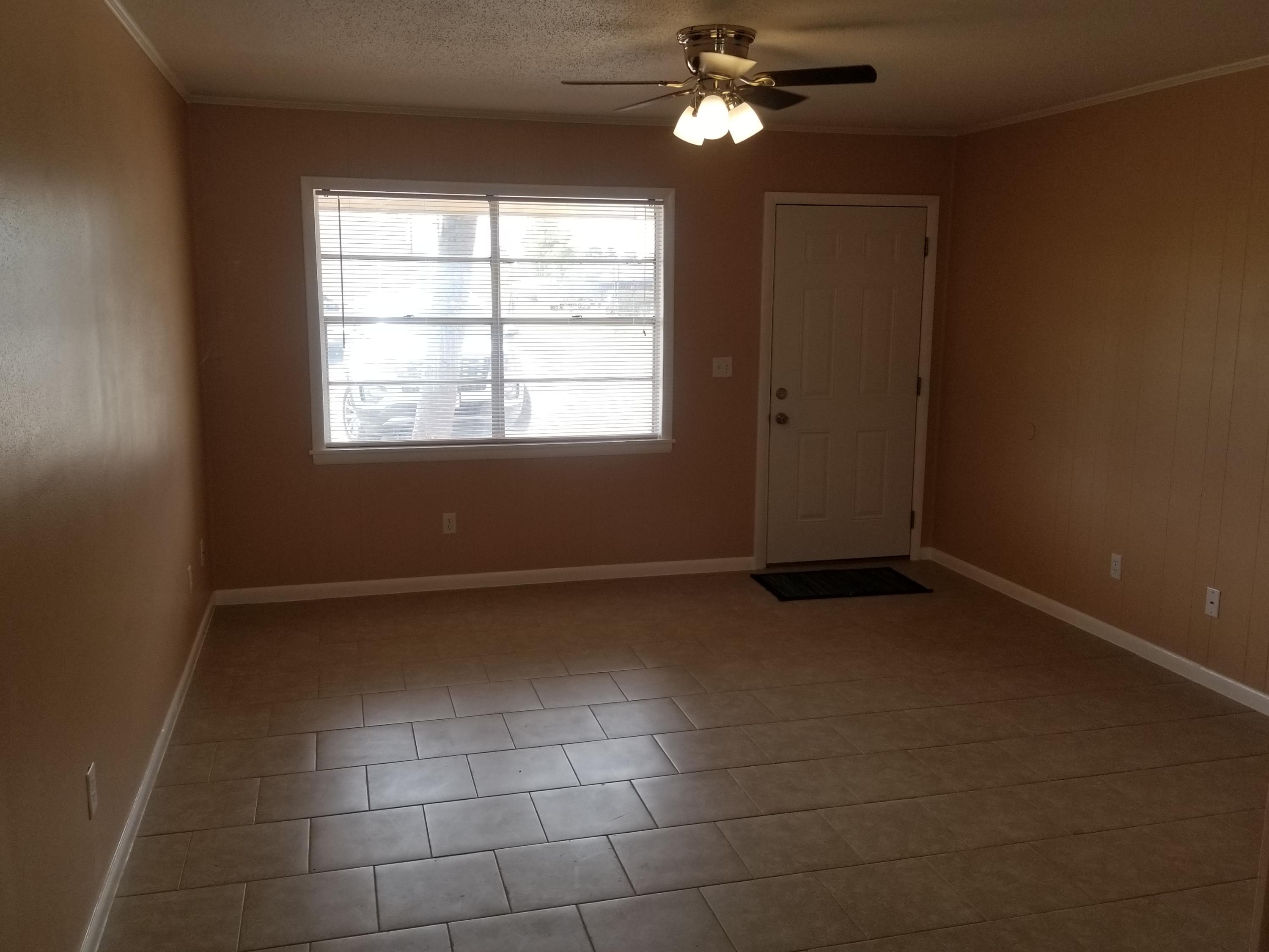 VALPARAISO PLAT 07 - Residential Lease