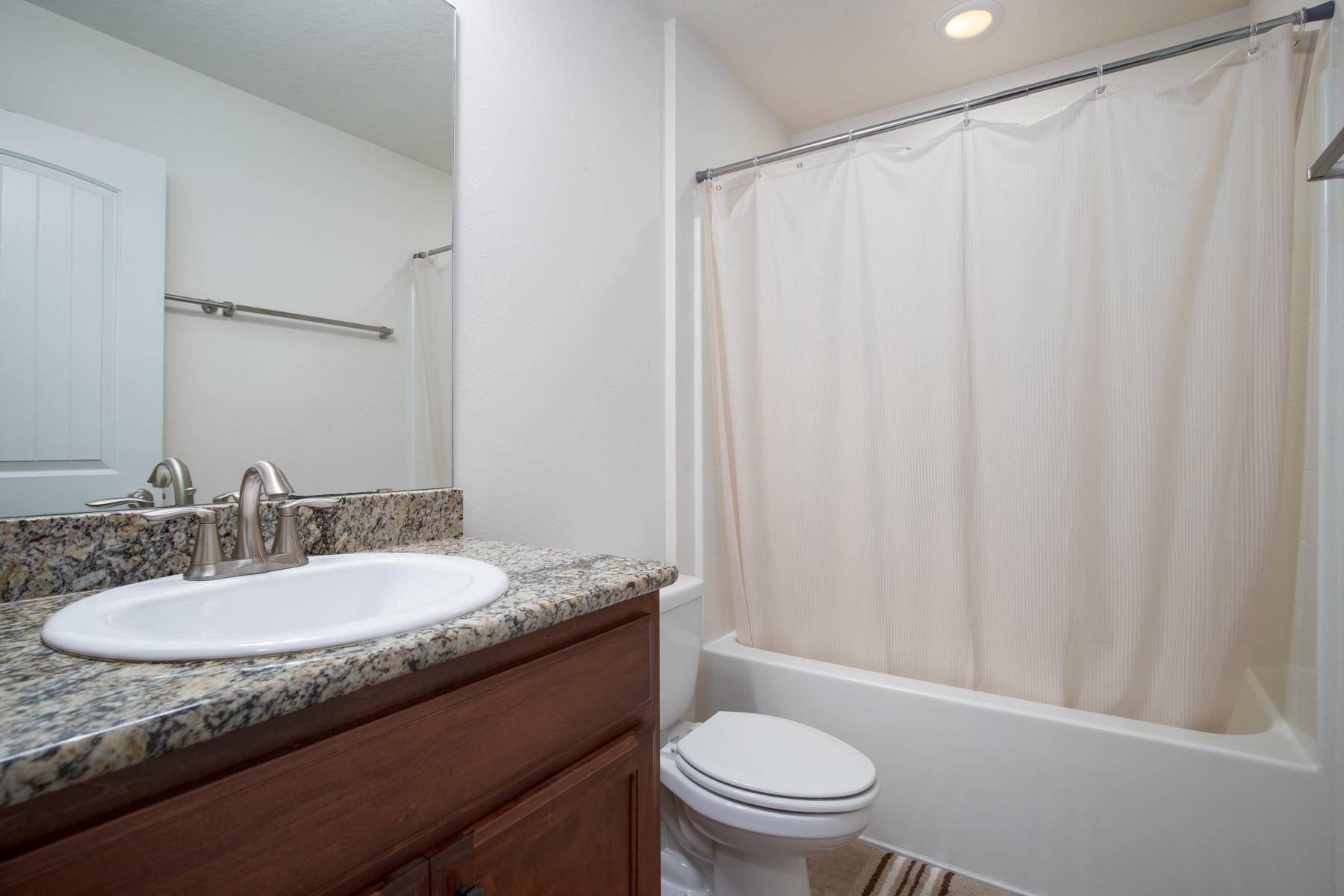 EAGLE BAY - Residential