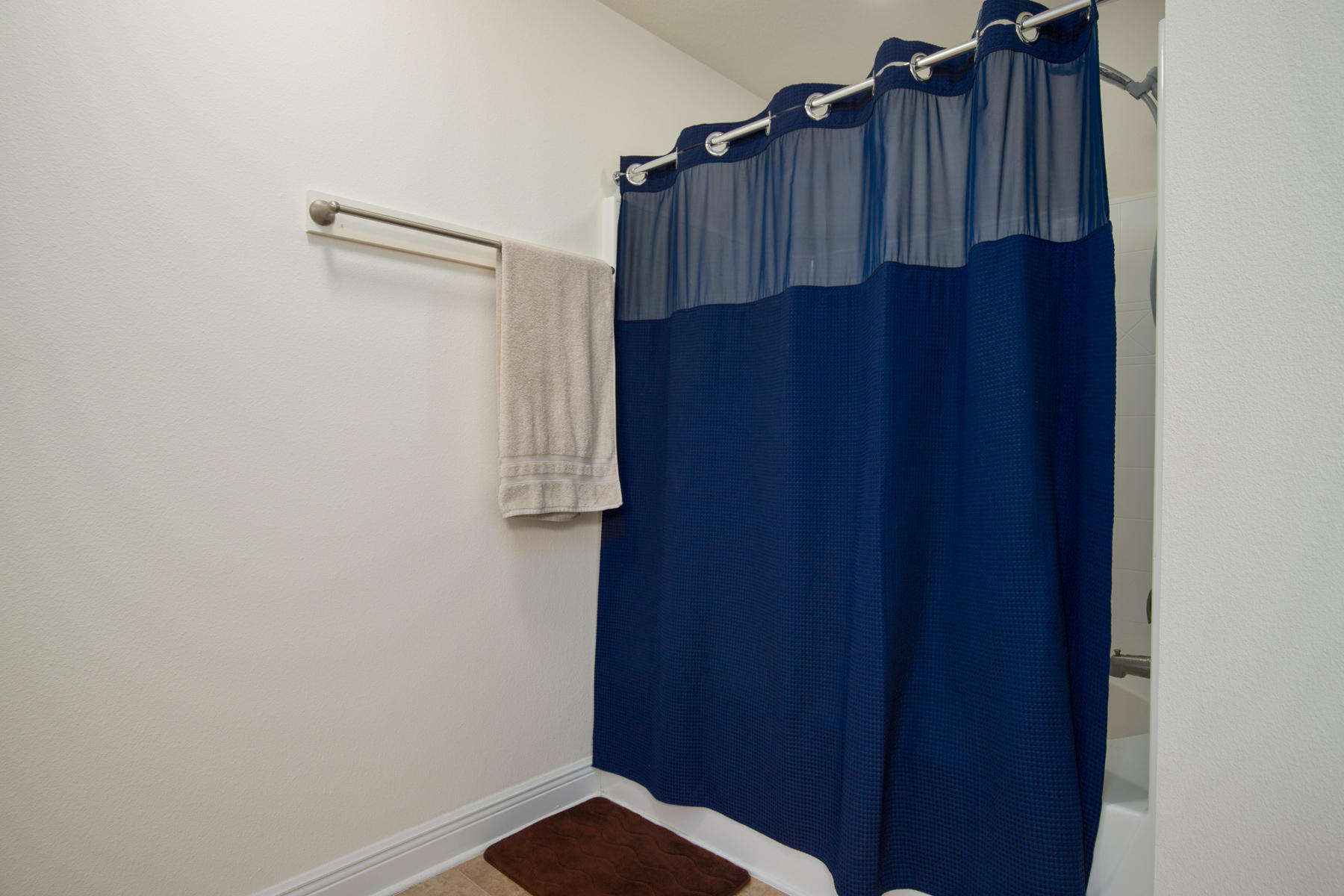 EAGLE BAY - Residential