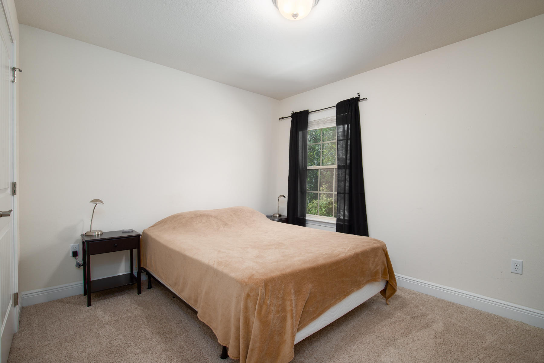 EAGLE BAY - Residential