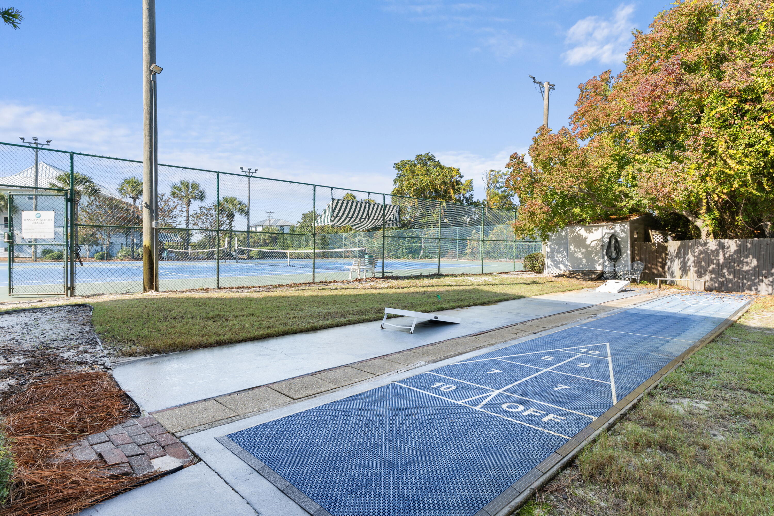 BEACHSIDE VILLAS CONDO - Residential