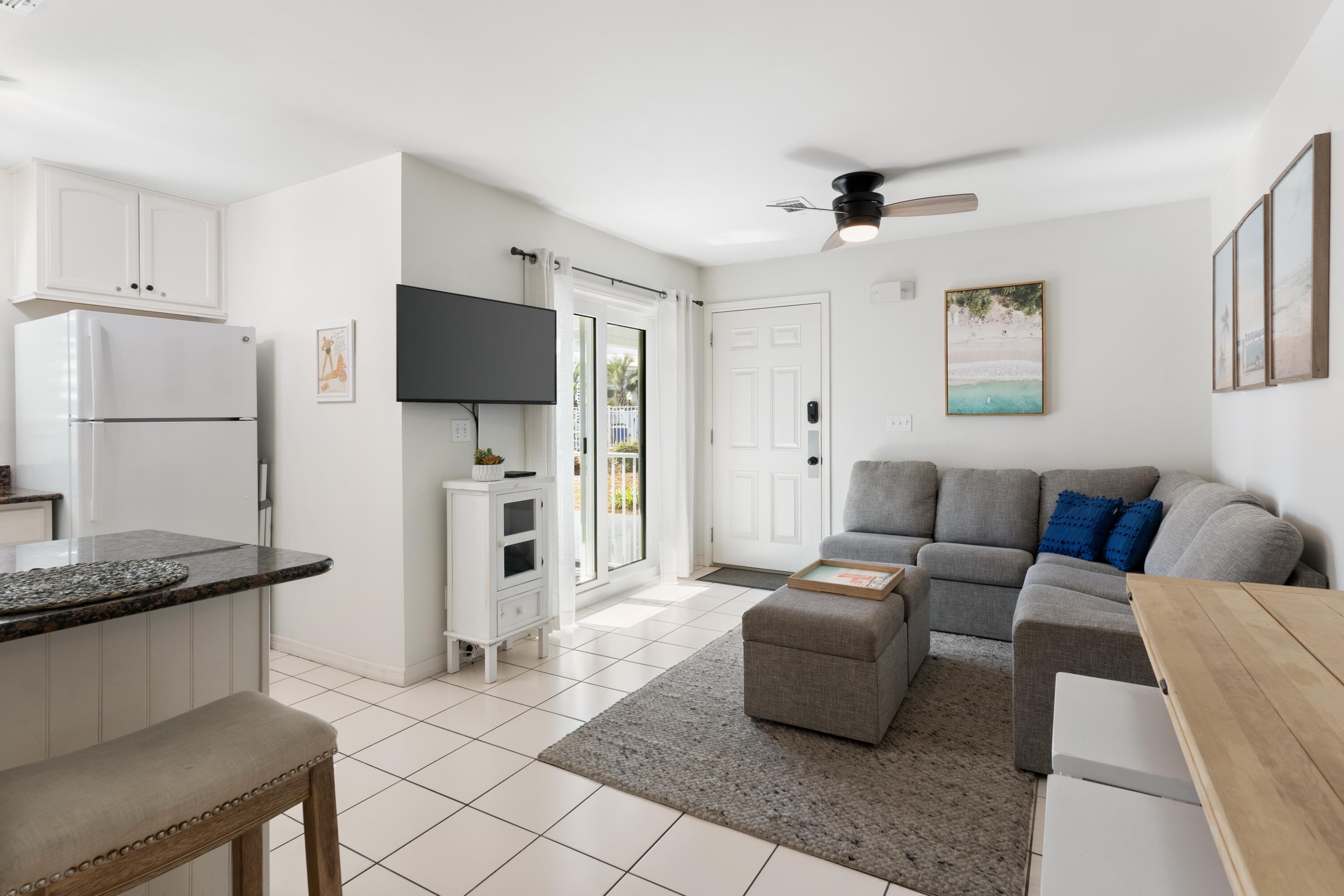 BEACHSIDE VILLAS CONDO - Residential