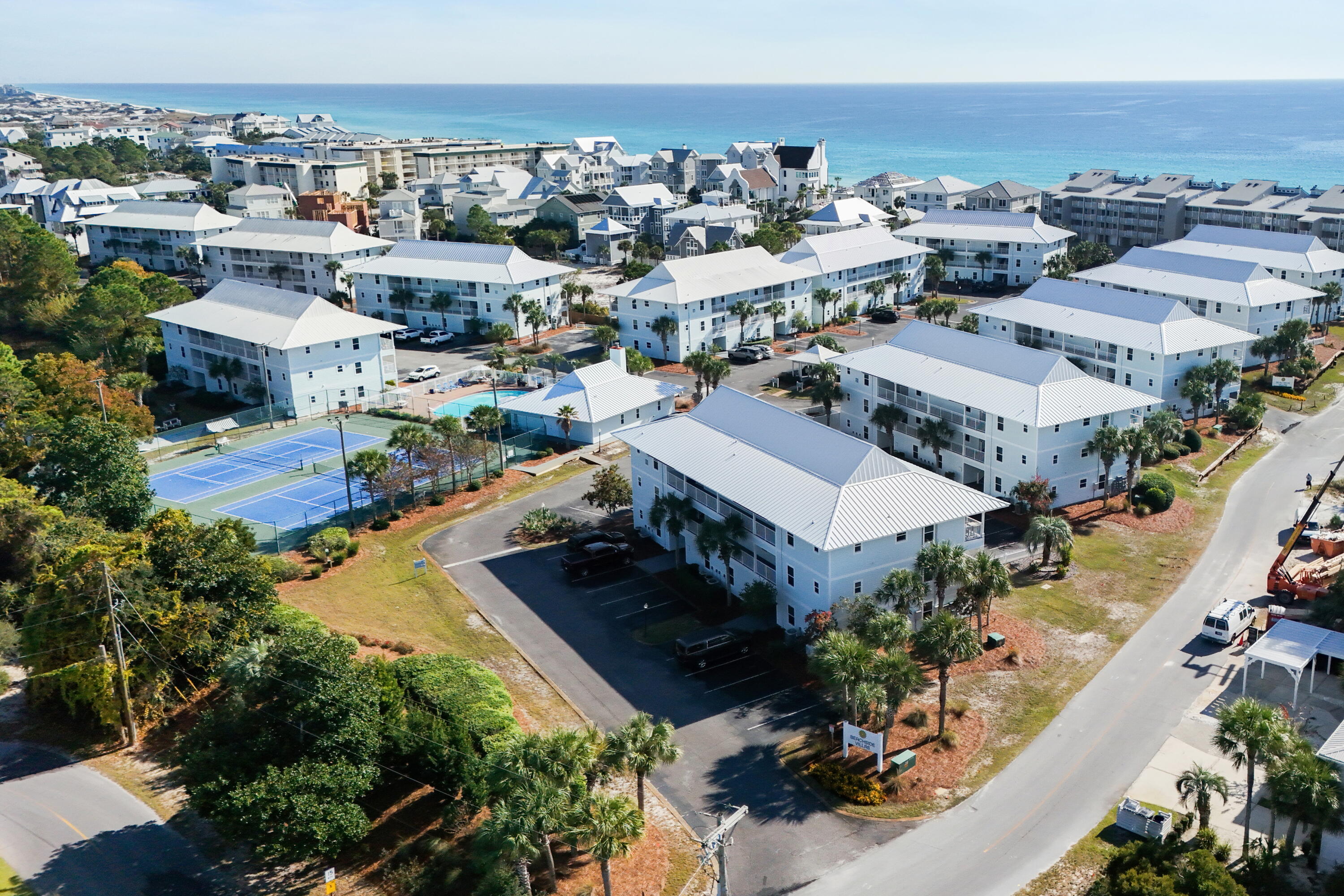 BEACHSIDE VILLAS CONDO - Residential