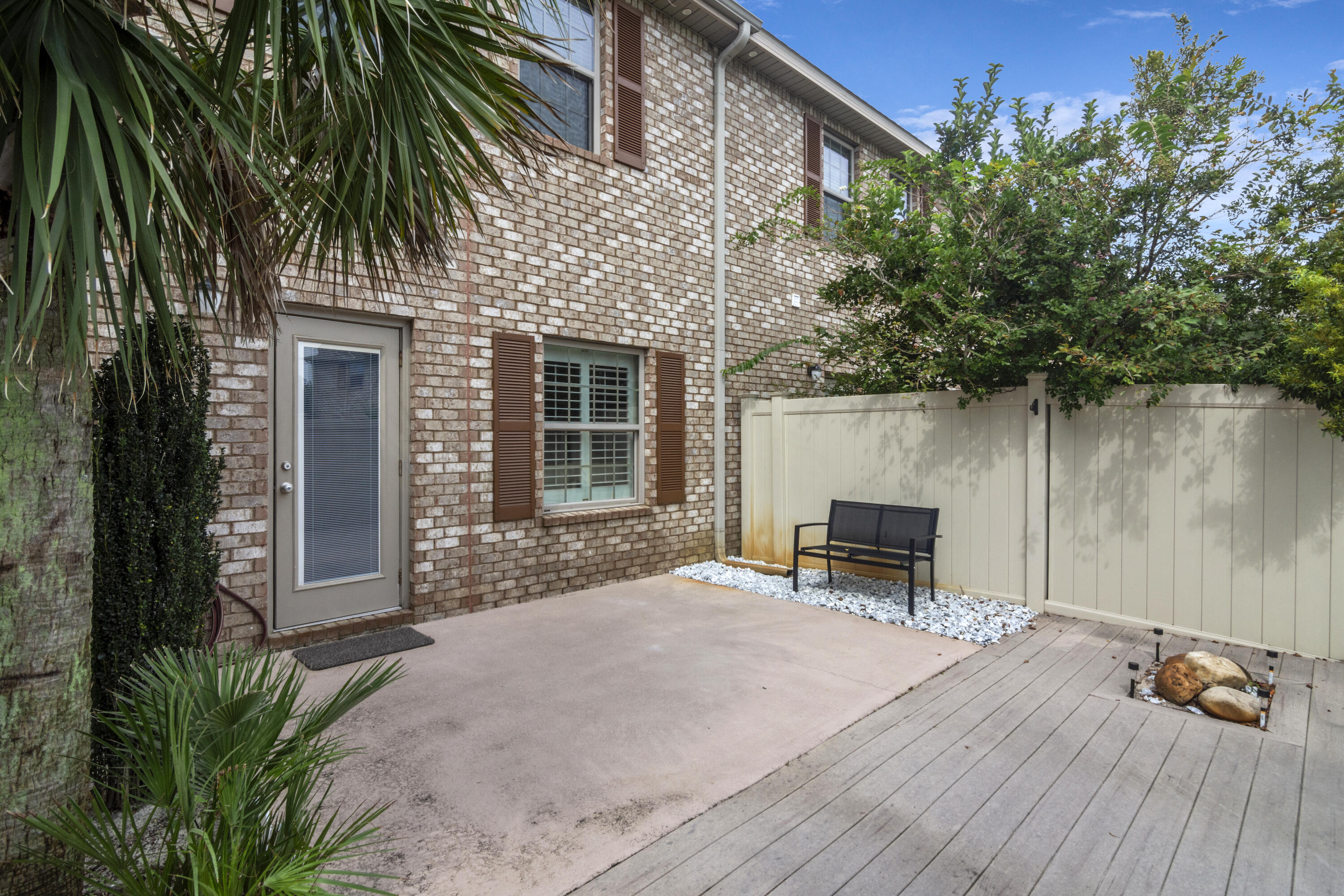 RESERVE POINTE - Residential