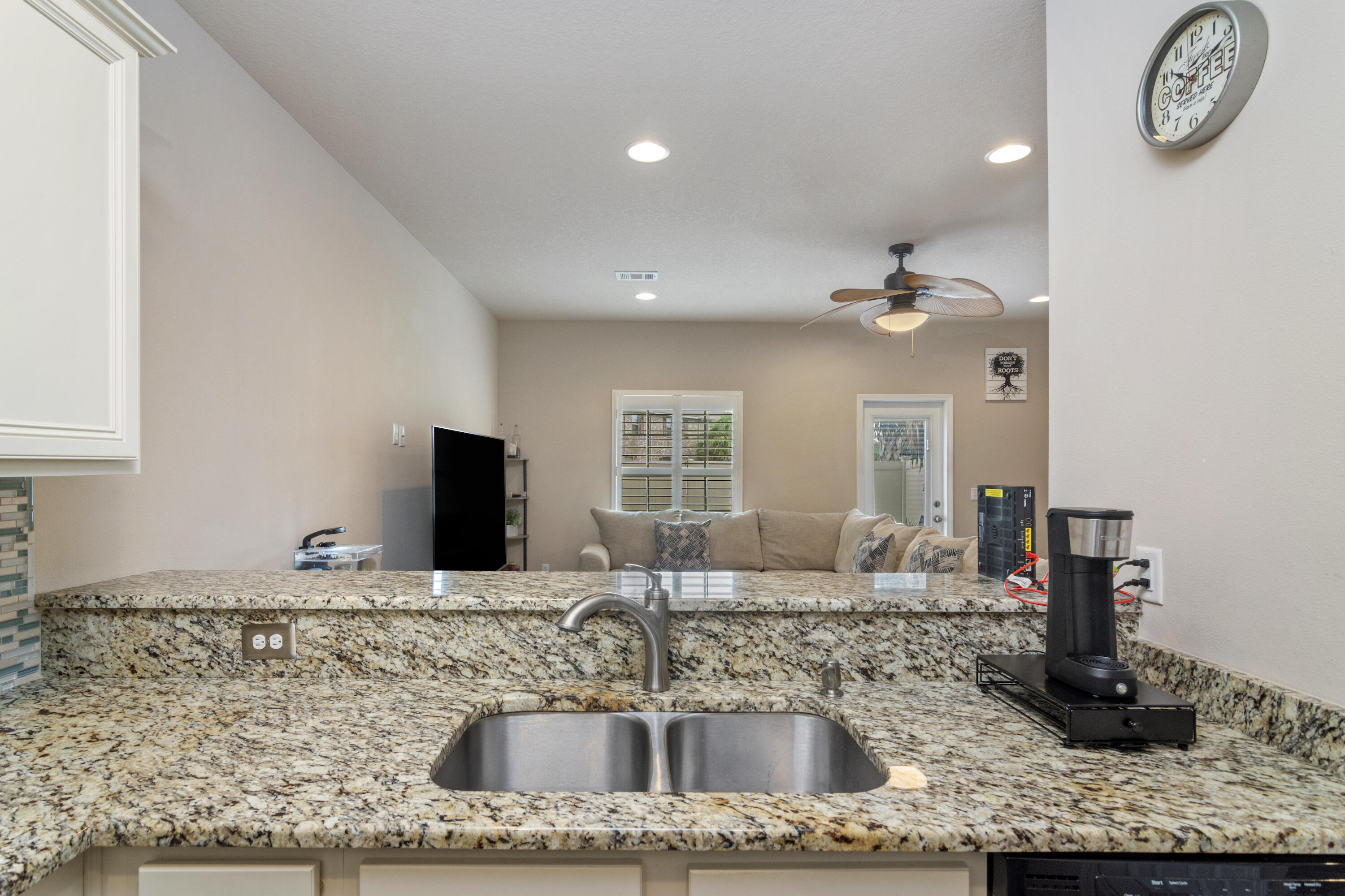 RESERVE POINTE - Residential