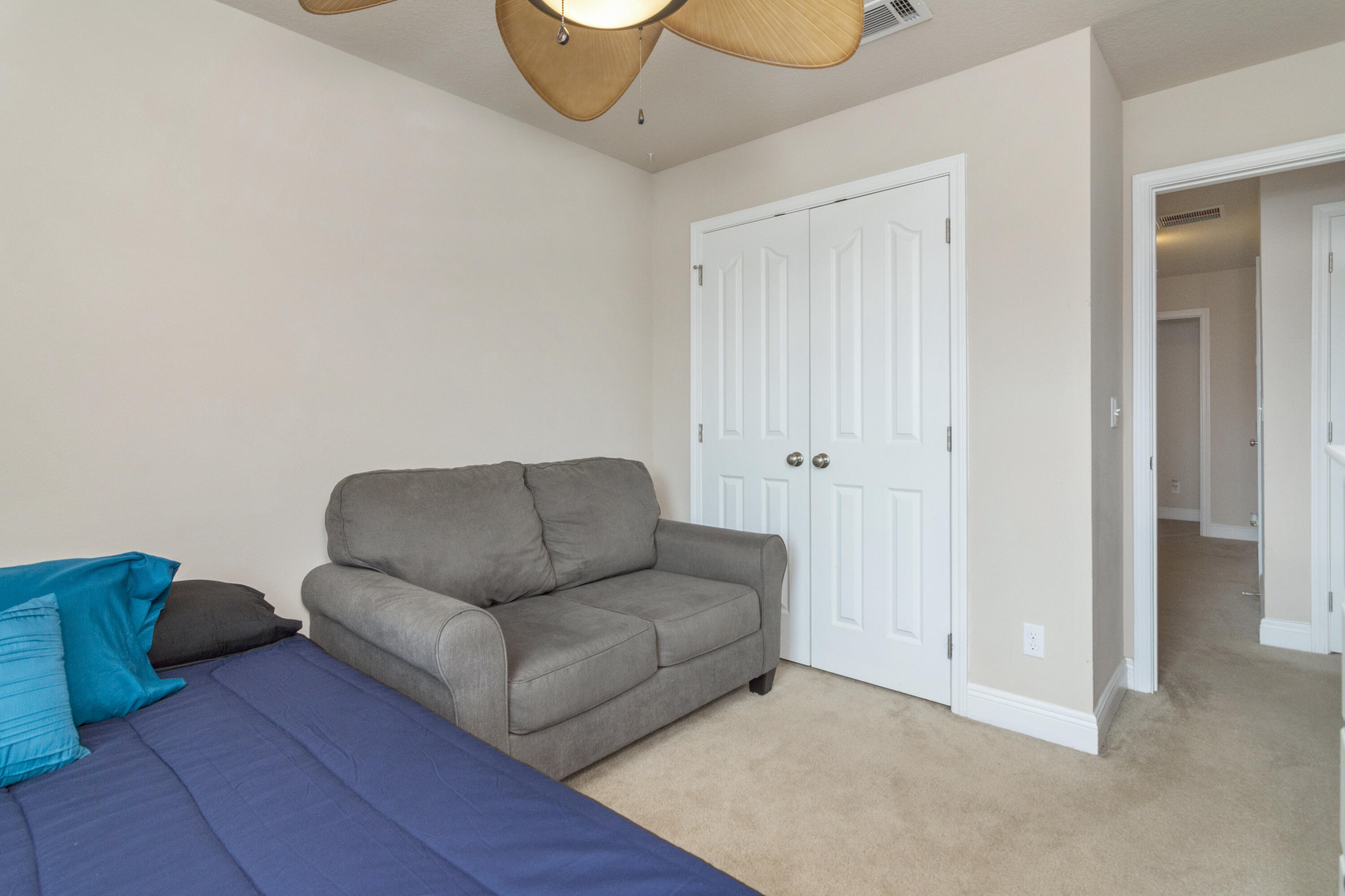 RESERVE POINTE - Residential