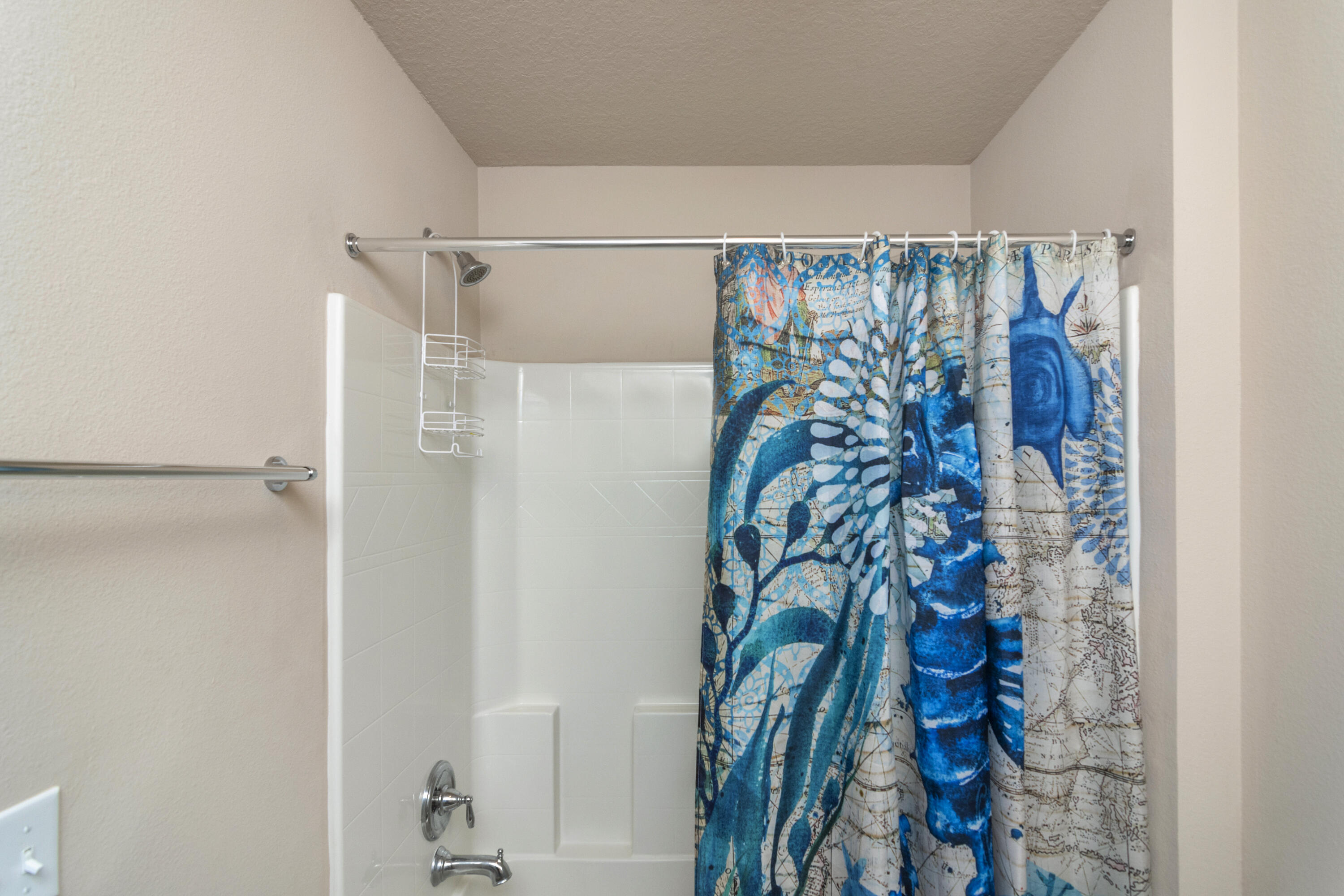 RESERVE POINTE - Residential