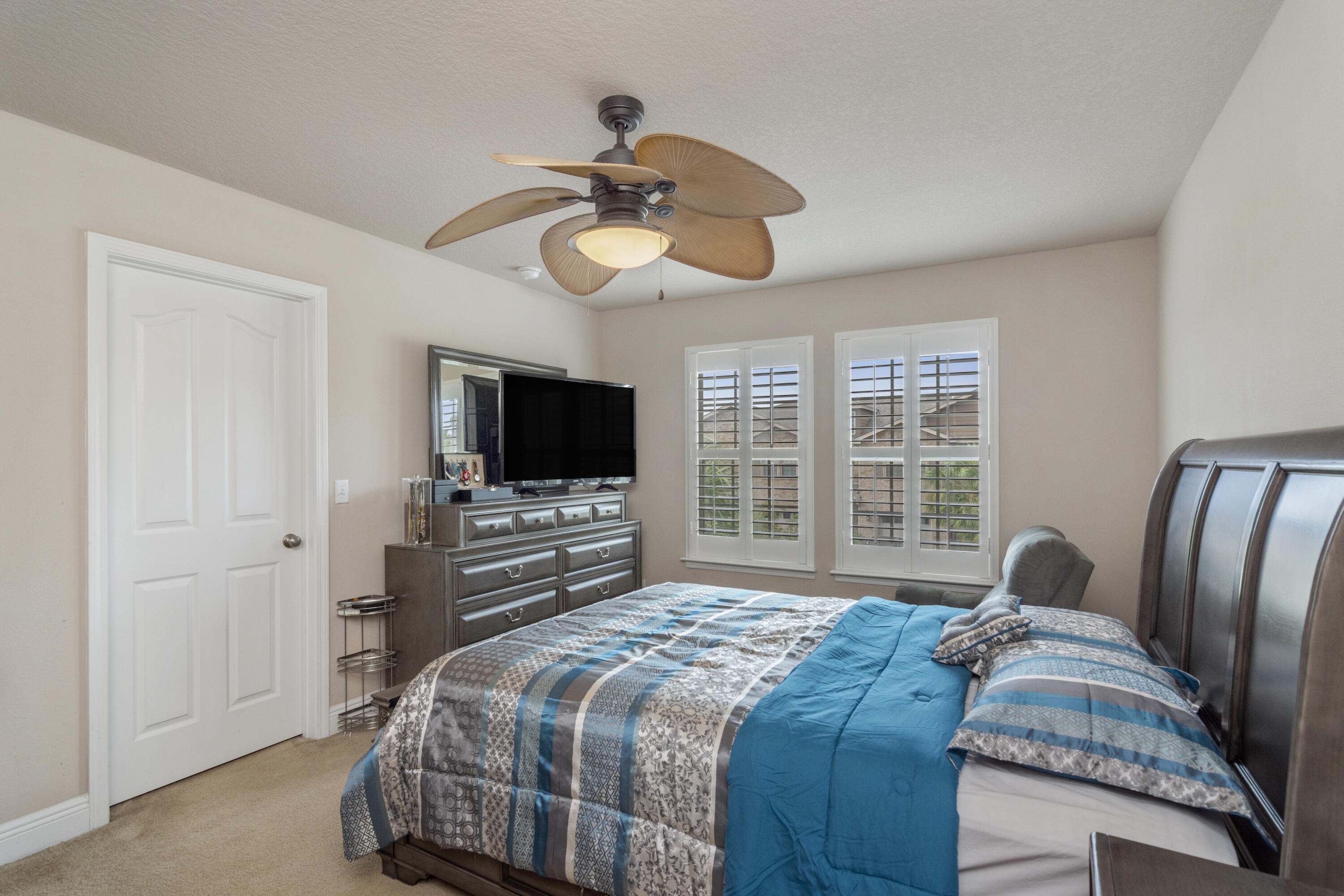 RESERVE POINTE - Residential