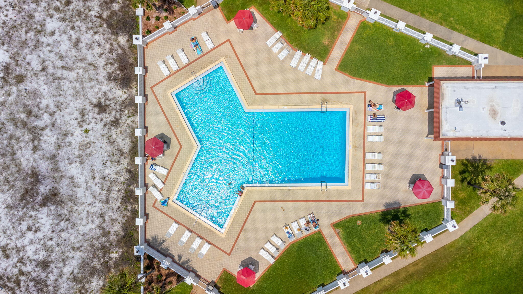 EL MATADOR CONDO - Residential