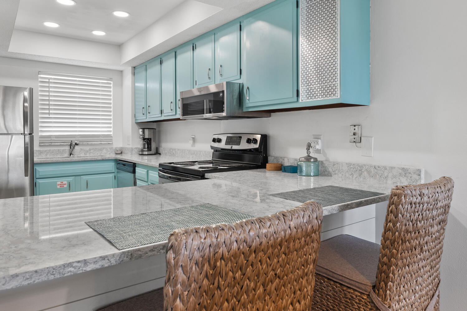 EL MATADOR CONDO - Residential