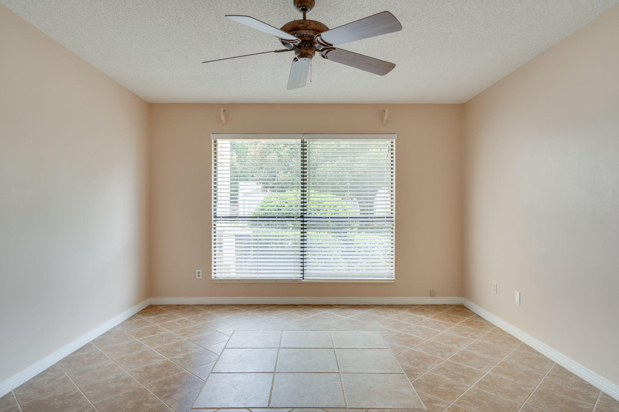 L'ATRIUM - Residential Lease