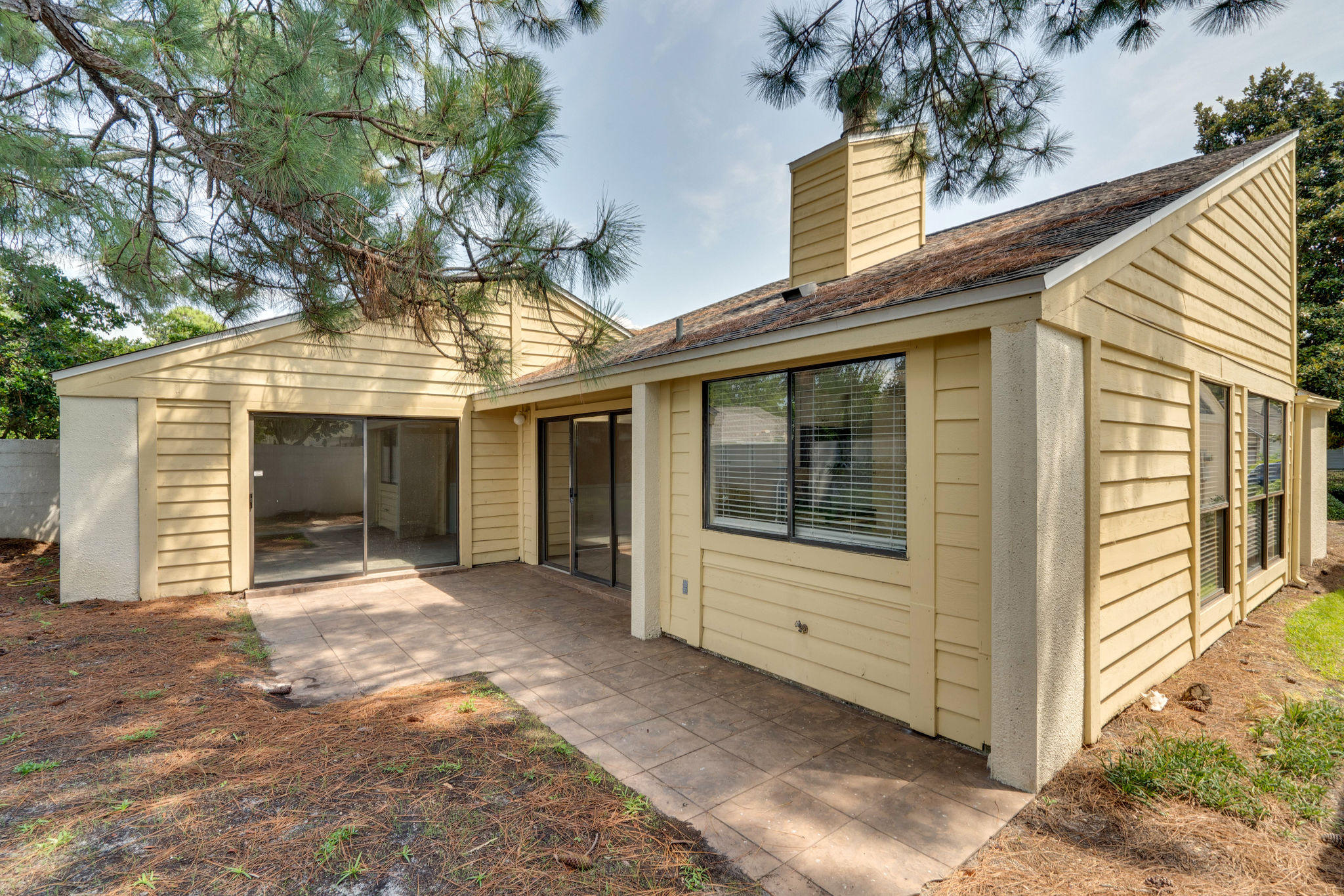 L'ATRIUM - Residential Lease