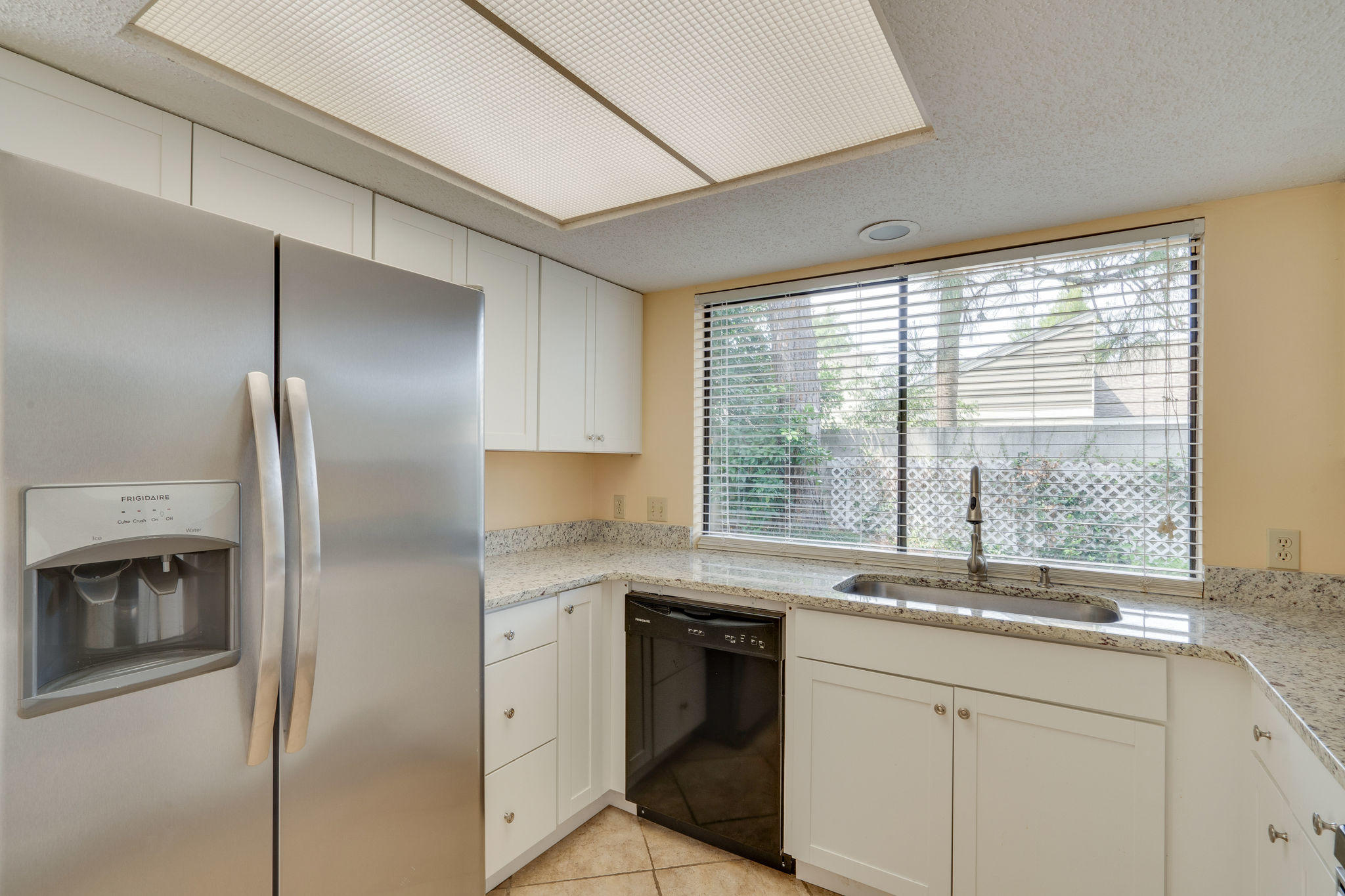 L'ATRIUM - Residential Lease