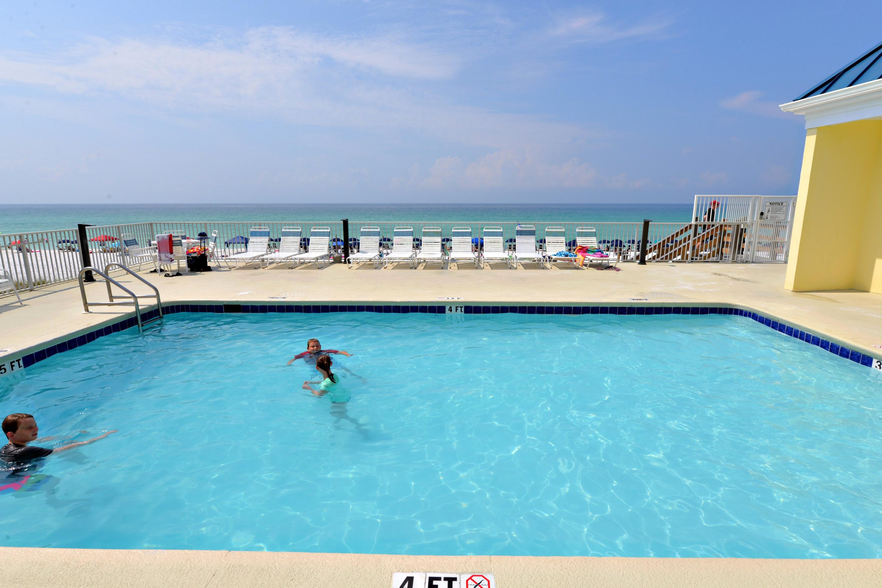 LEEWARD KEY - Residential