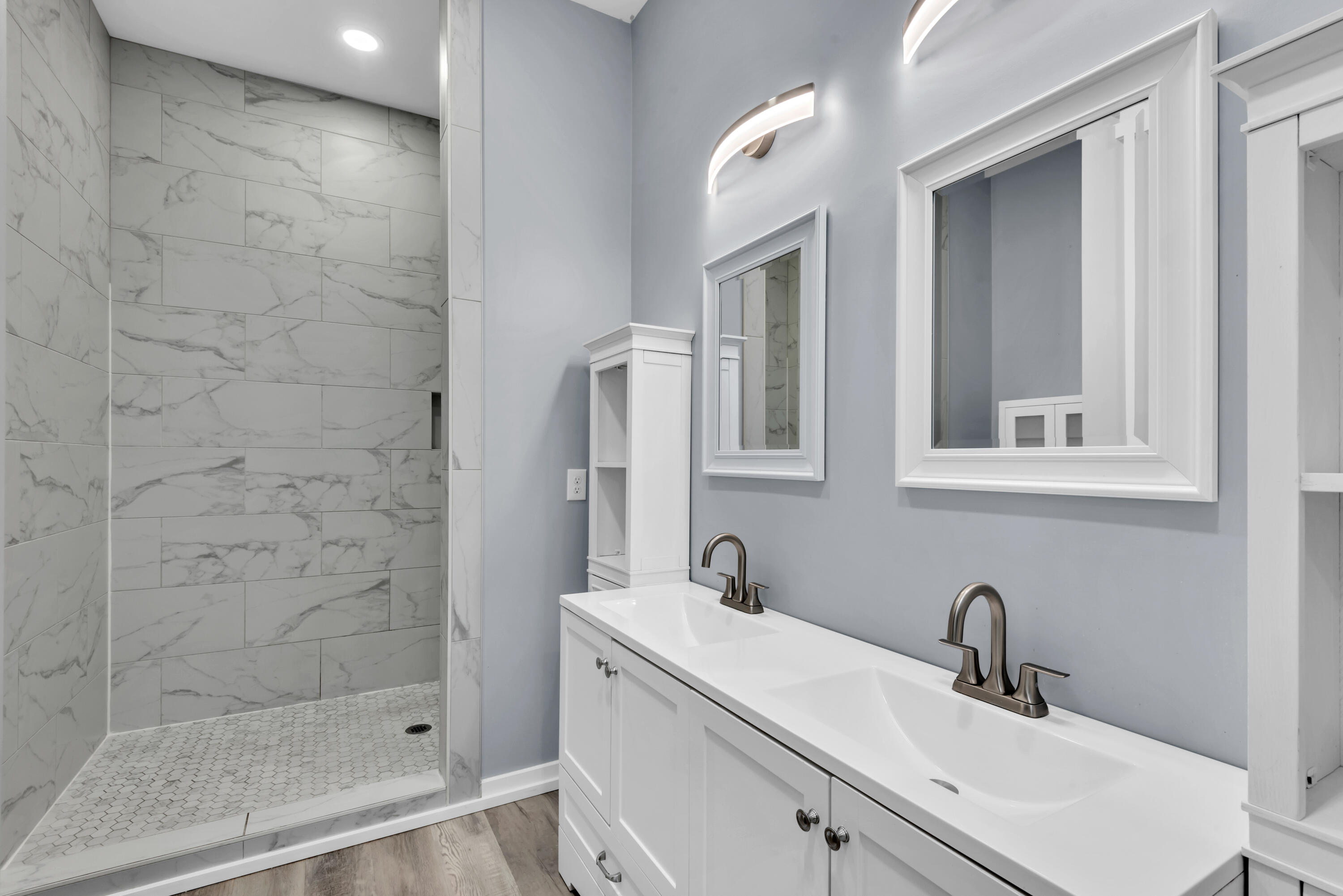 HOLIDAY SHORES EST 4TH ADDN - Residential