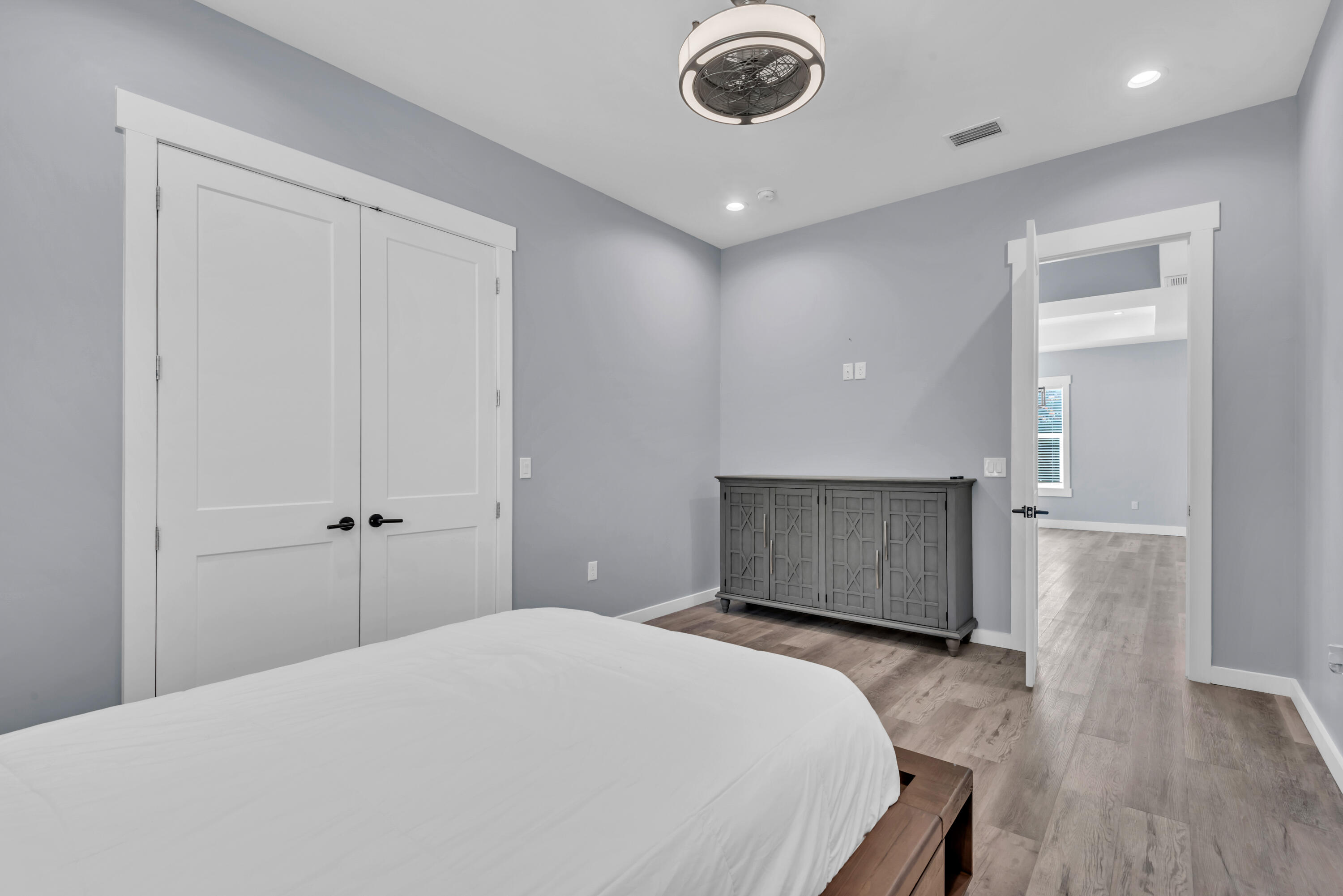 HOLIDAY SHORES EST 4TH ADDN - Residential