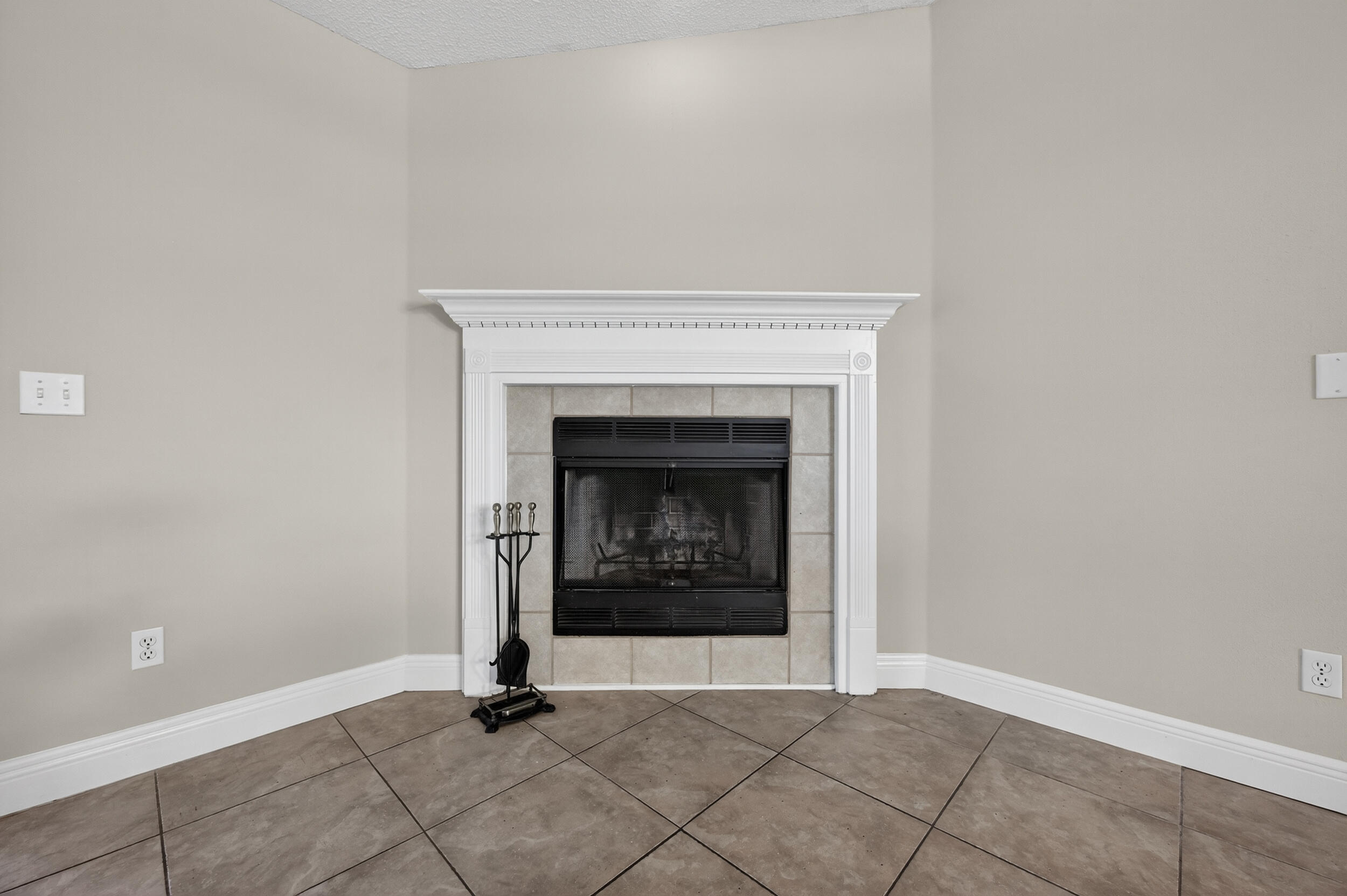 NORTHVIEW ESTATES 7TH ADDN - Residential