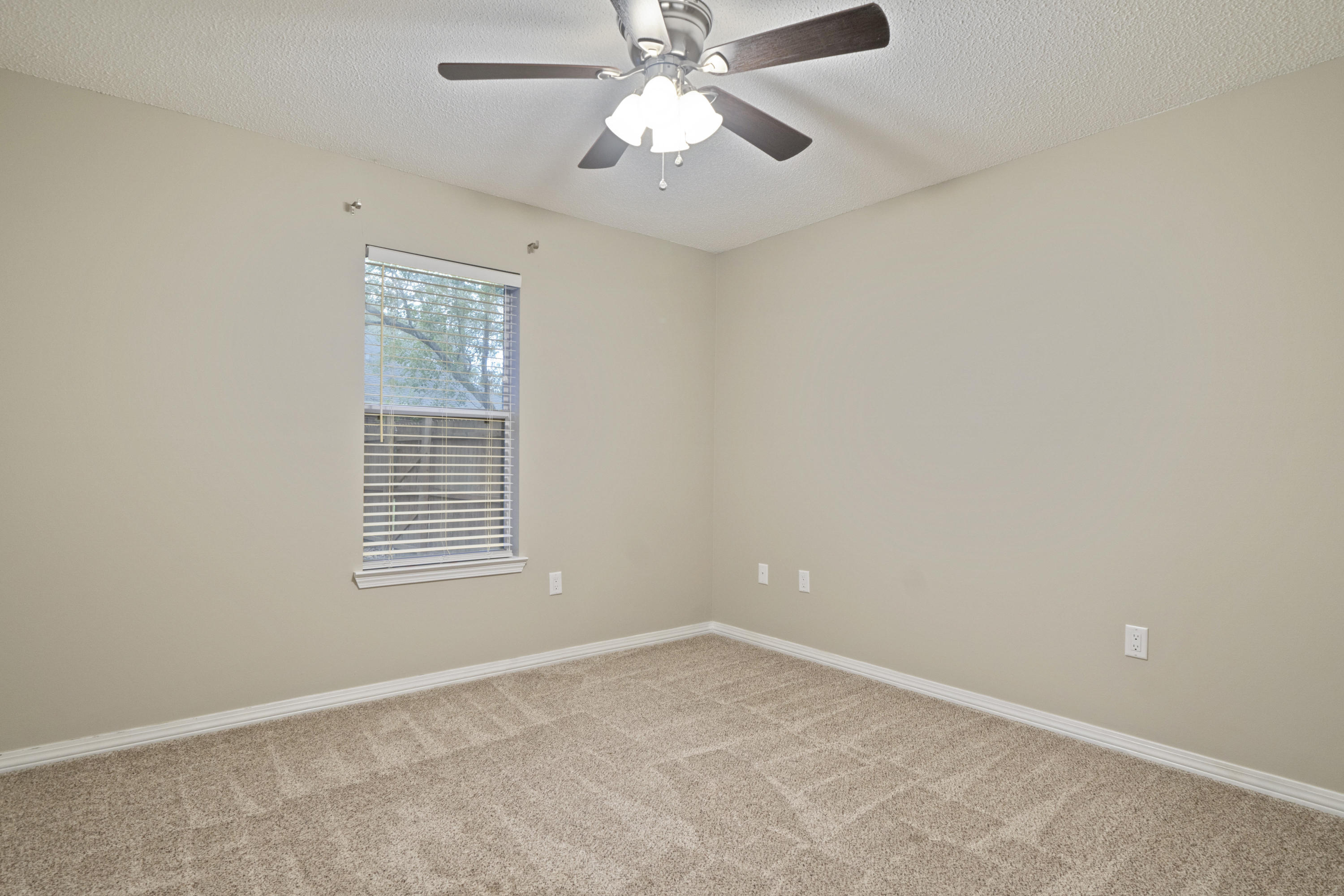 SILVER OAKS PH 1 - Residential