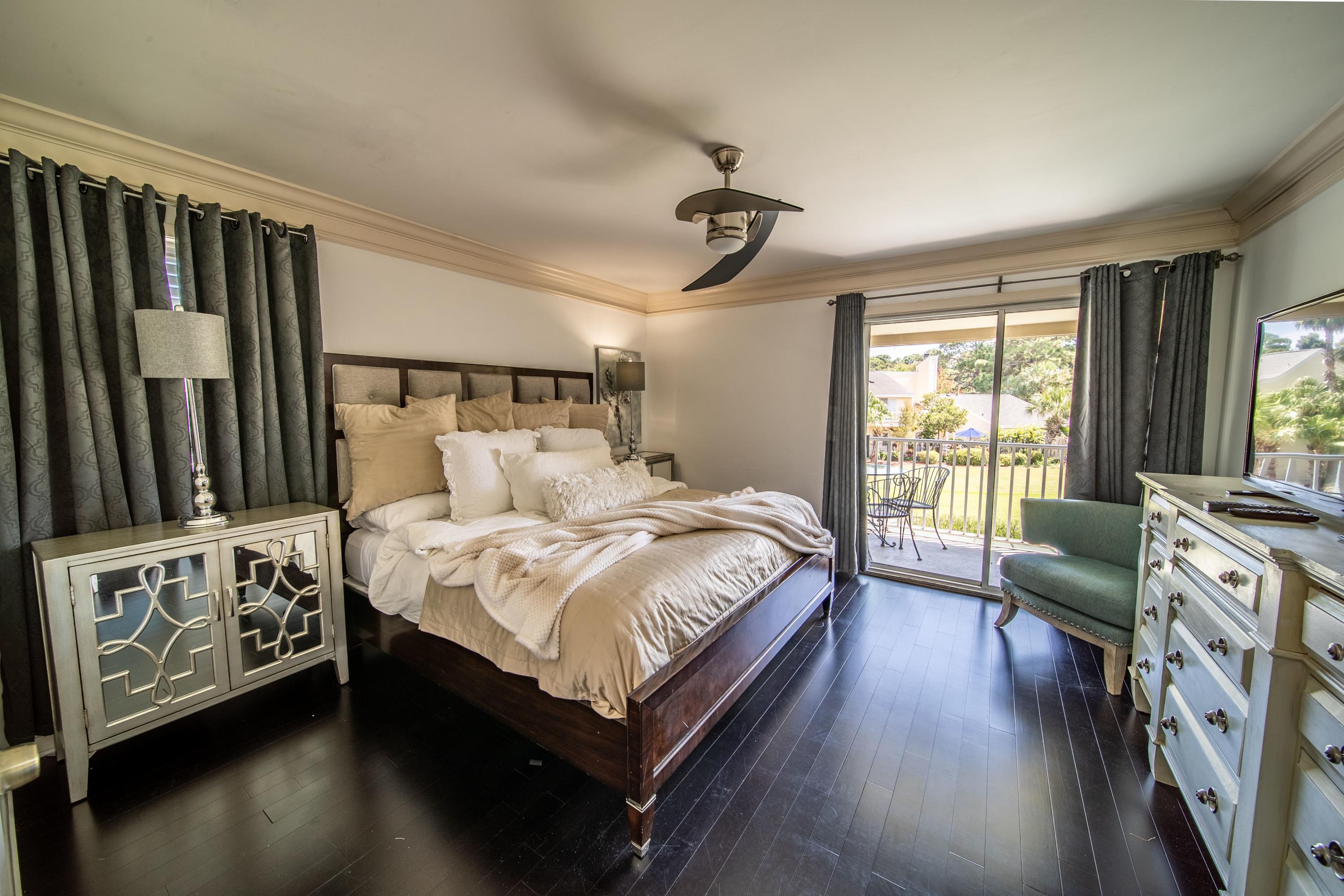 BAYOU VILLAGE CONDO PH 1 - Residential