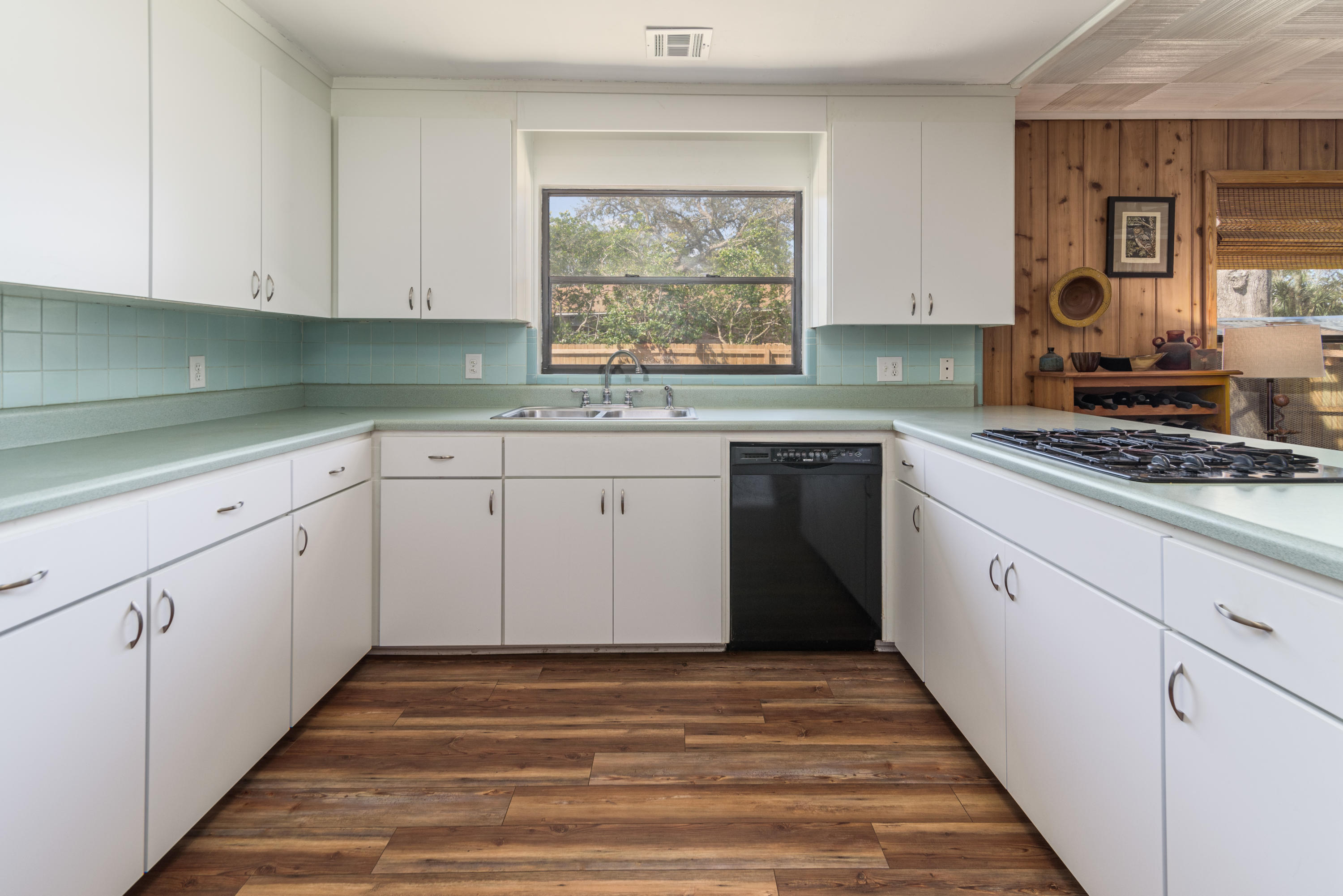 LAKEVIEW - Residential