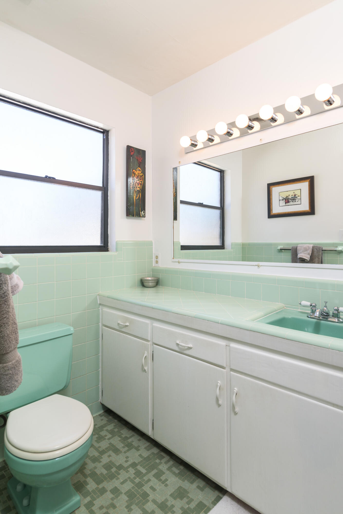 LAKEVIEW - Residential