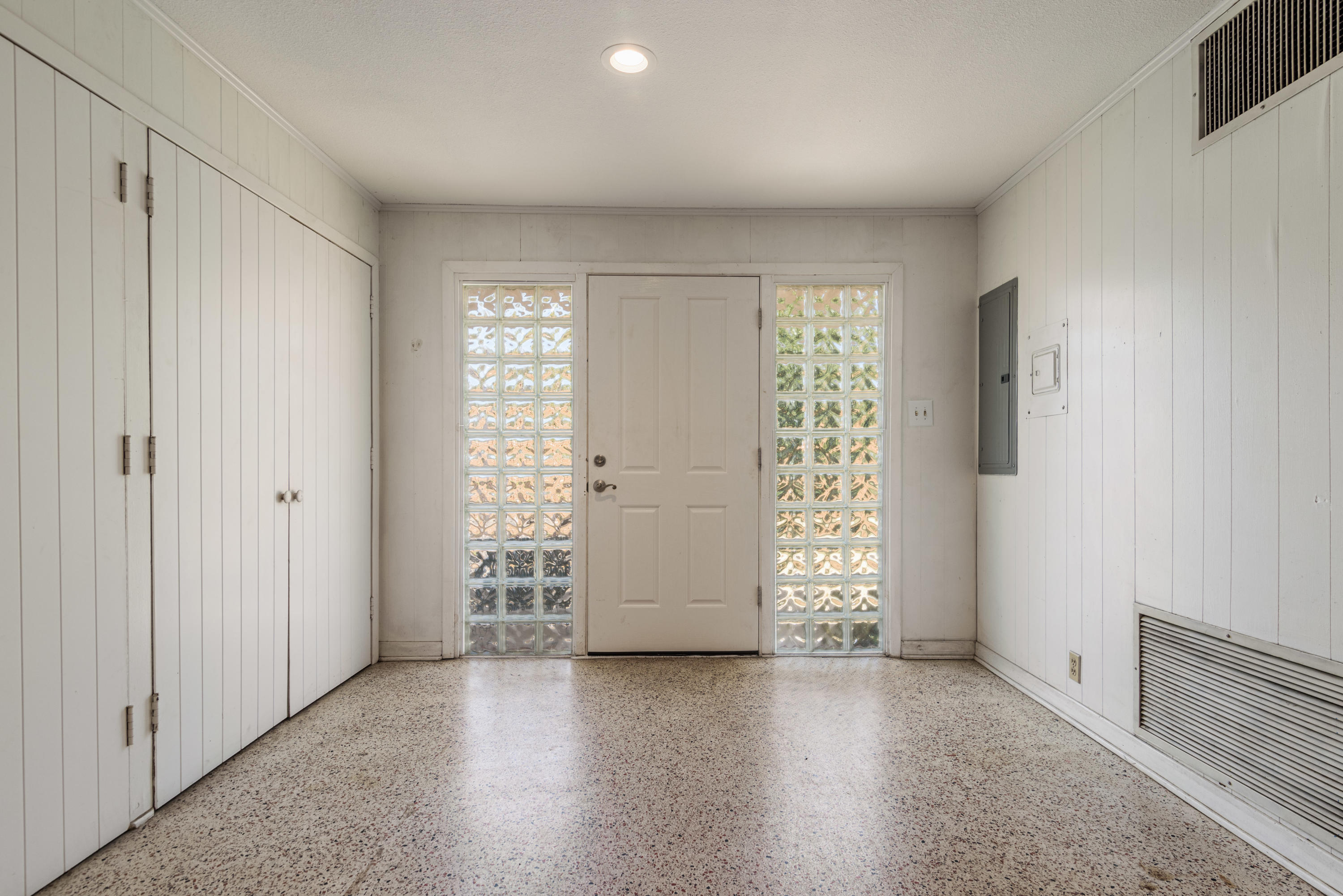 LAKEVIEW - Residential