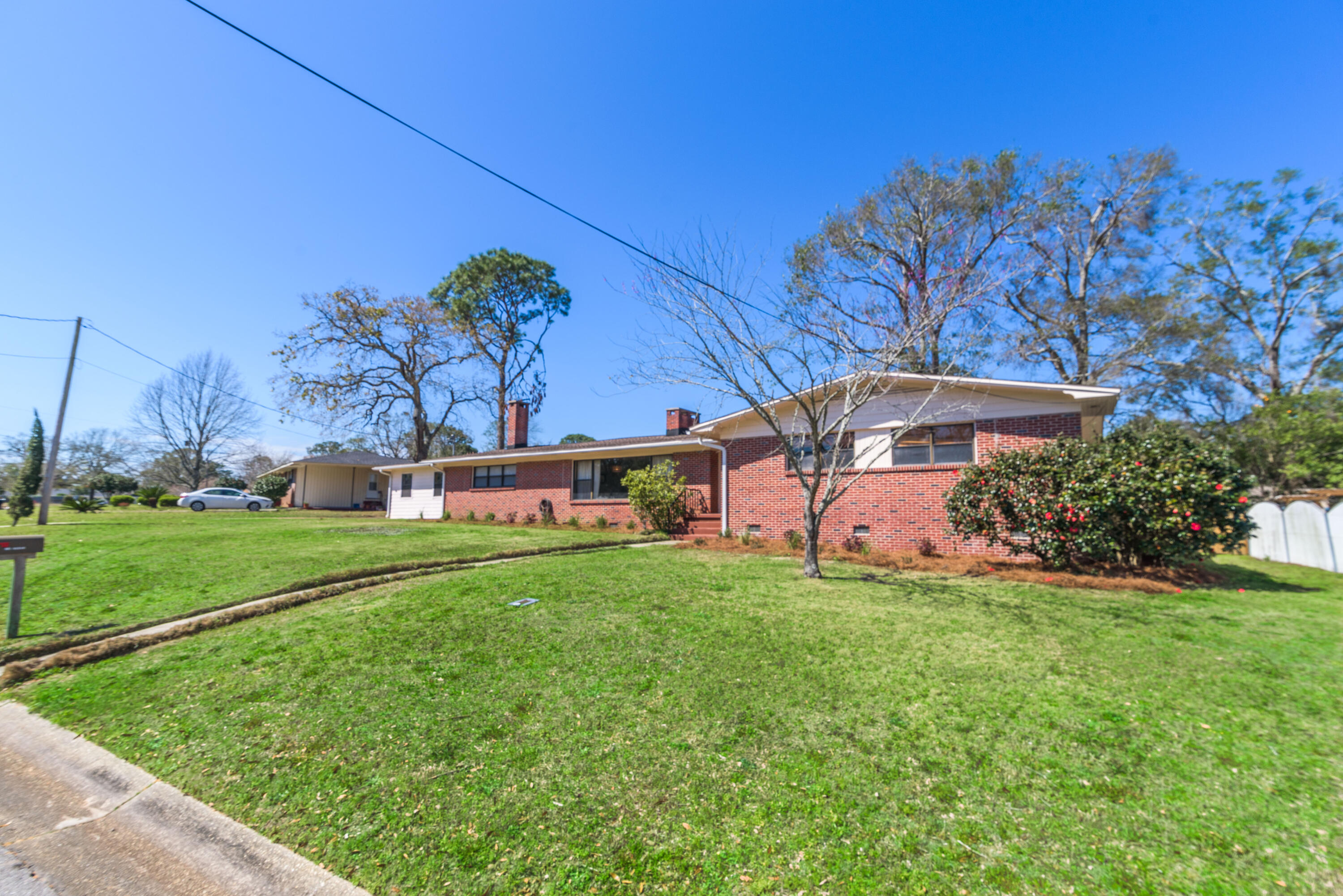 LAKEVIEW - Residential