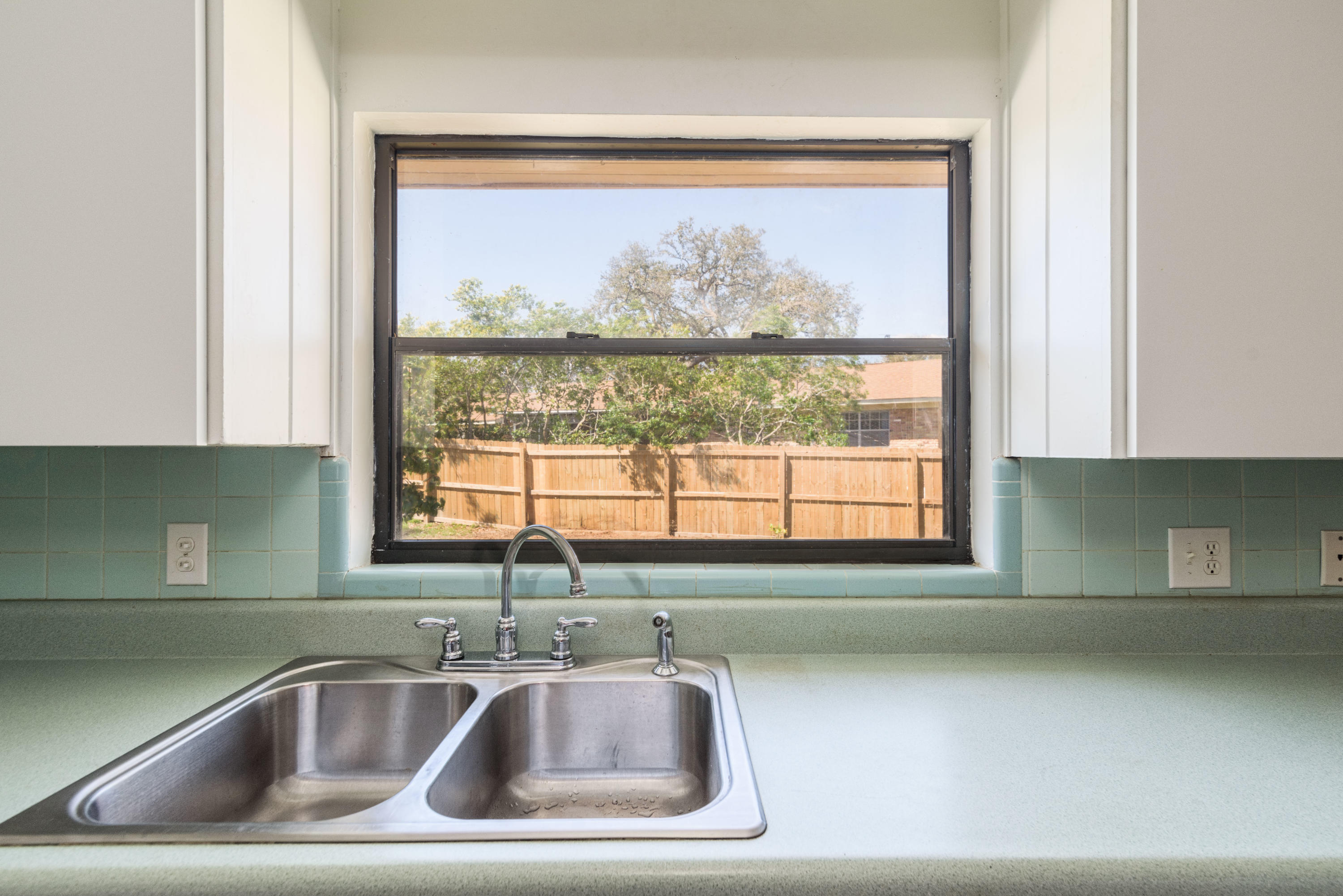 LAKEVIEW - Residential