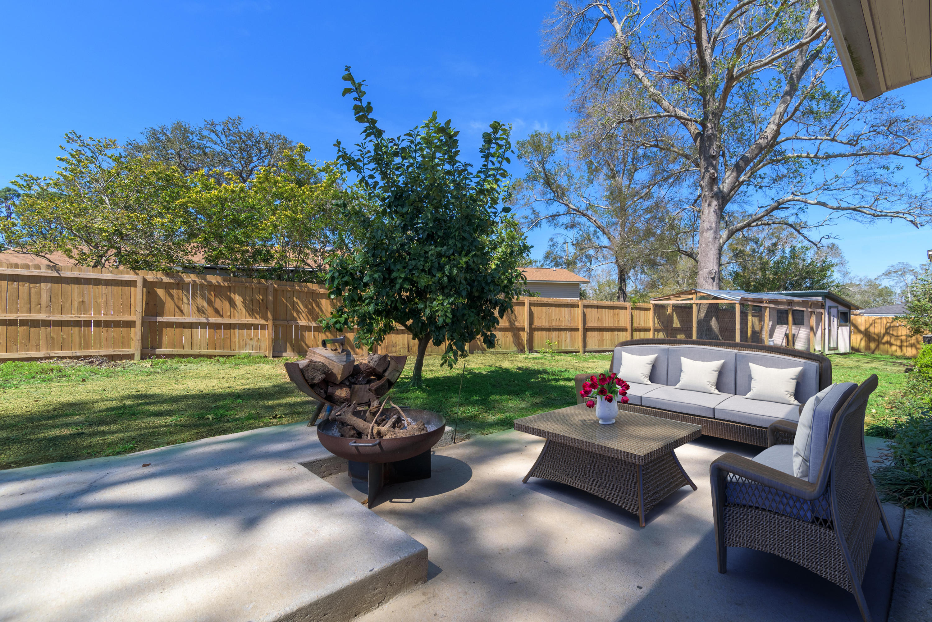 LAKEVIEW - Residential