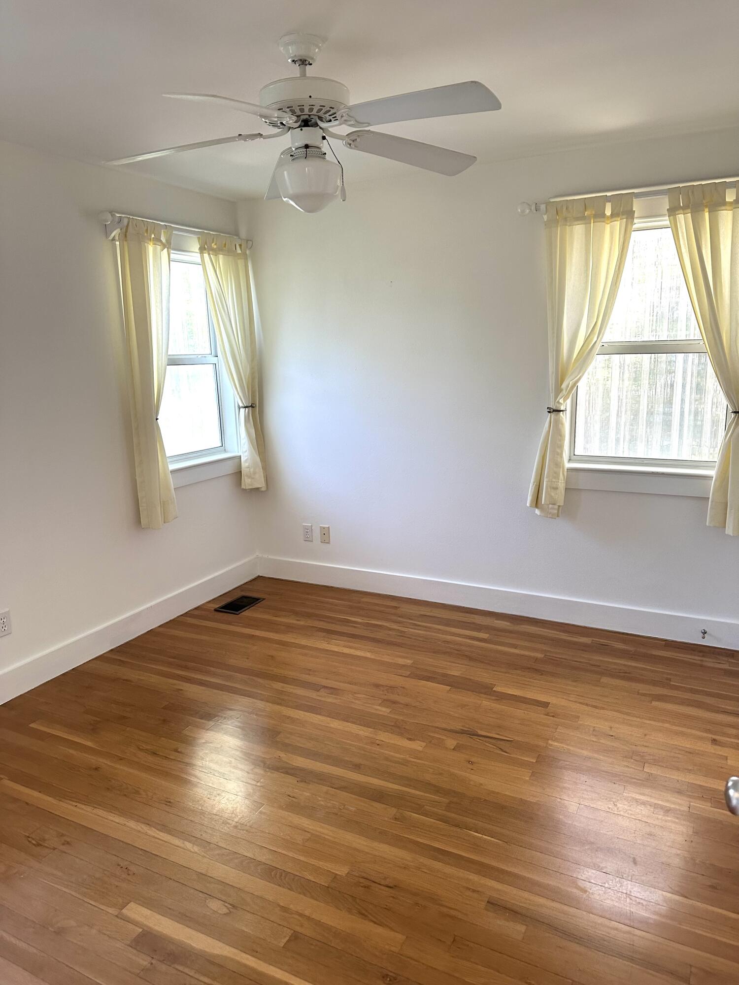 SEAGROVE 5TH ADDN - Residential