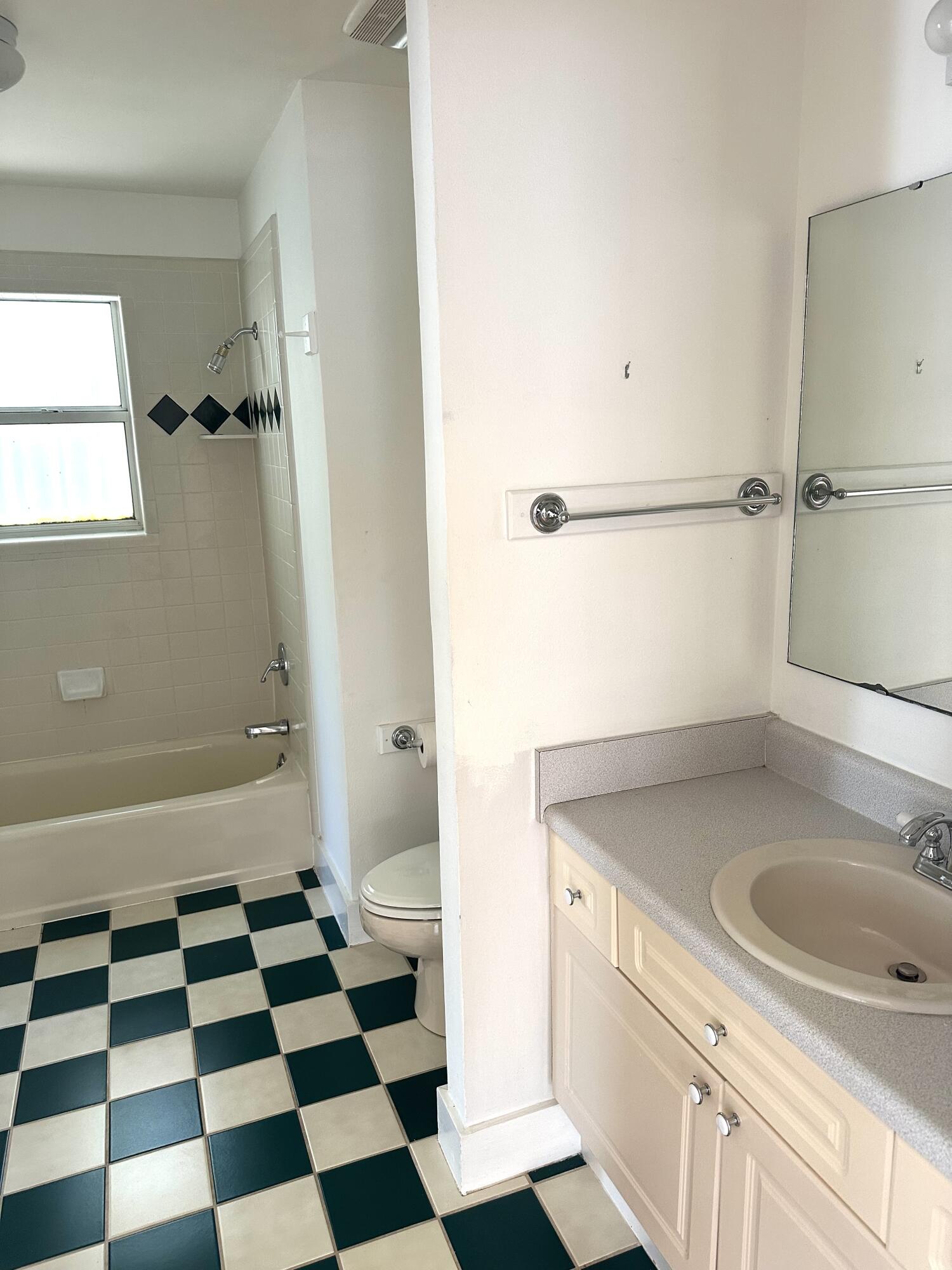 SEAGROVE 5TH ADDN - Residential