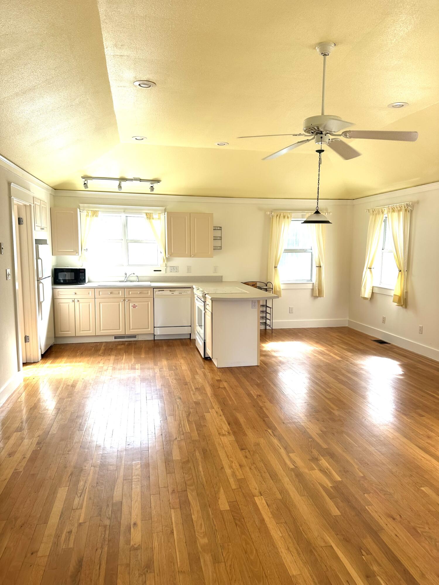 SEAGROVE 5TH ADDN - Residential