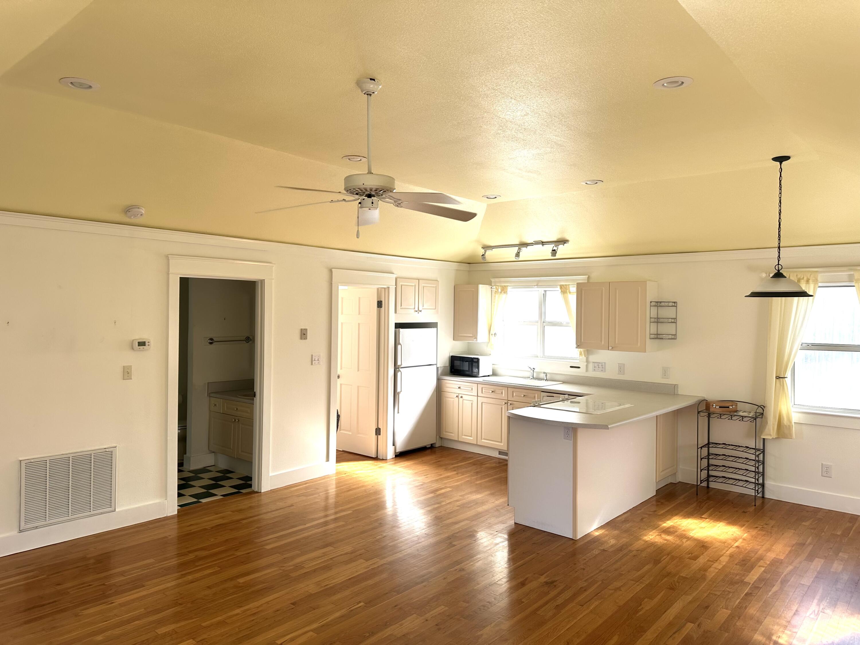 SEAGROVE 5TH ADDN - Residential